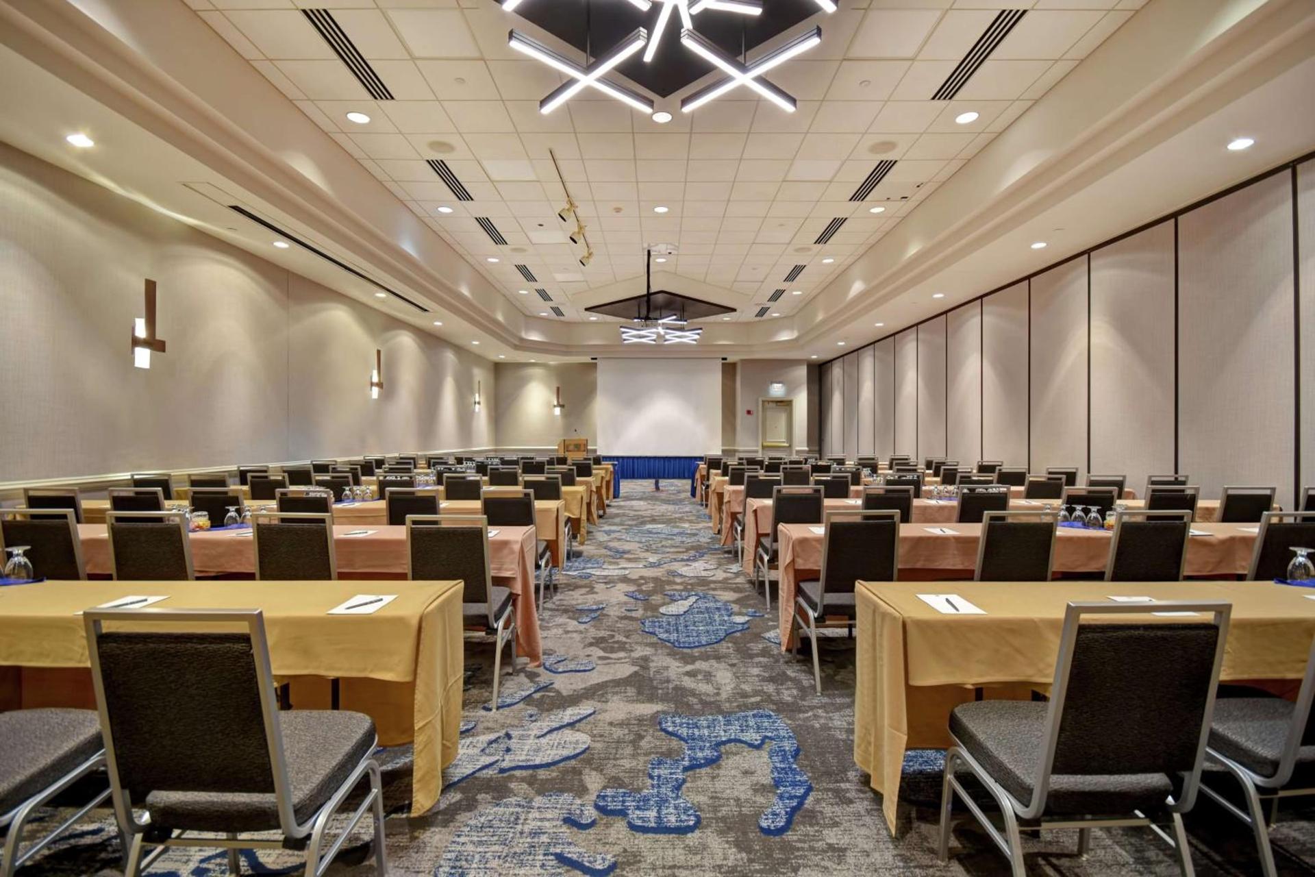 Embassy Suites Charleston photo 36
