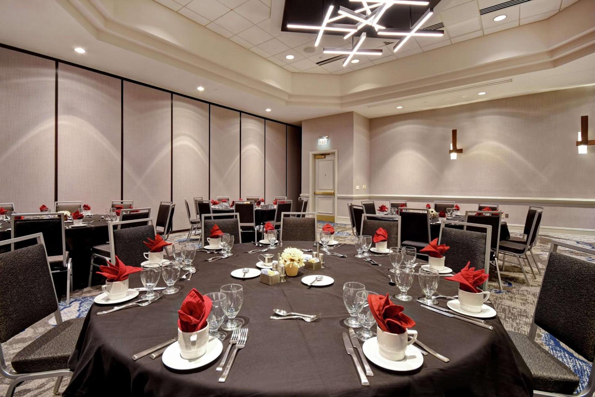 Embassy Suites Charleston photo 39