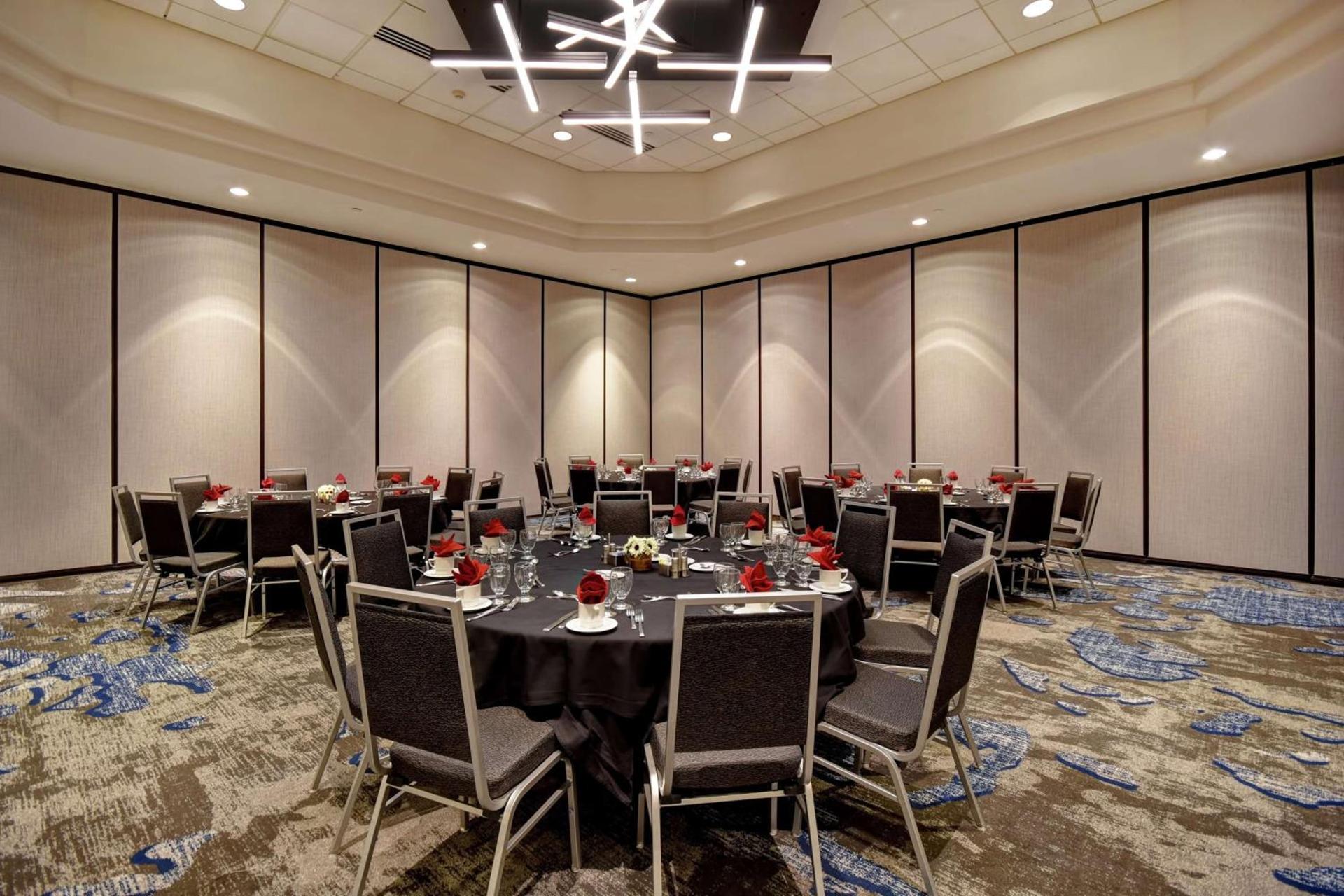 Embassy Suites Charleston photo 40