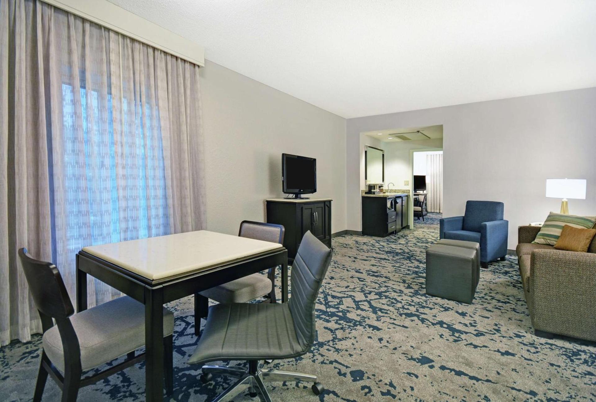 Embassy Suites Charleston photo 51