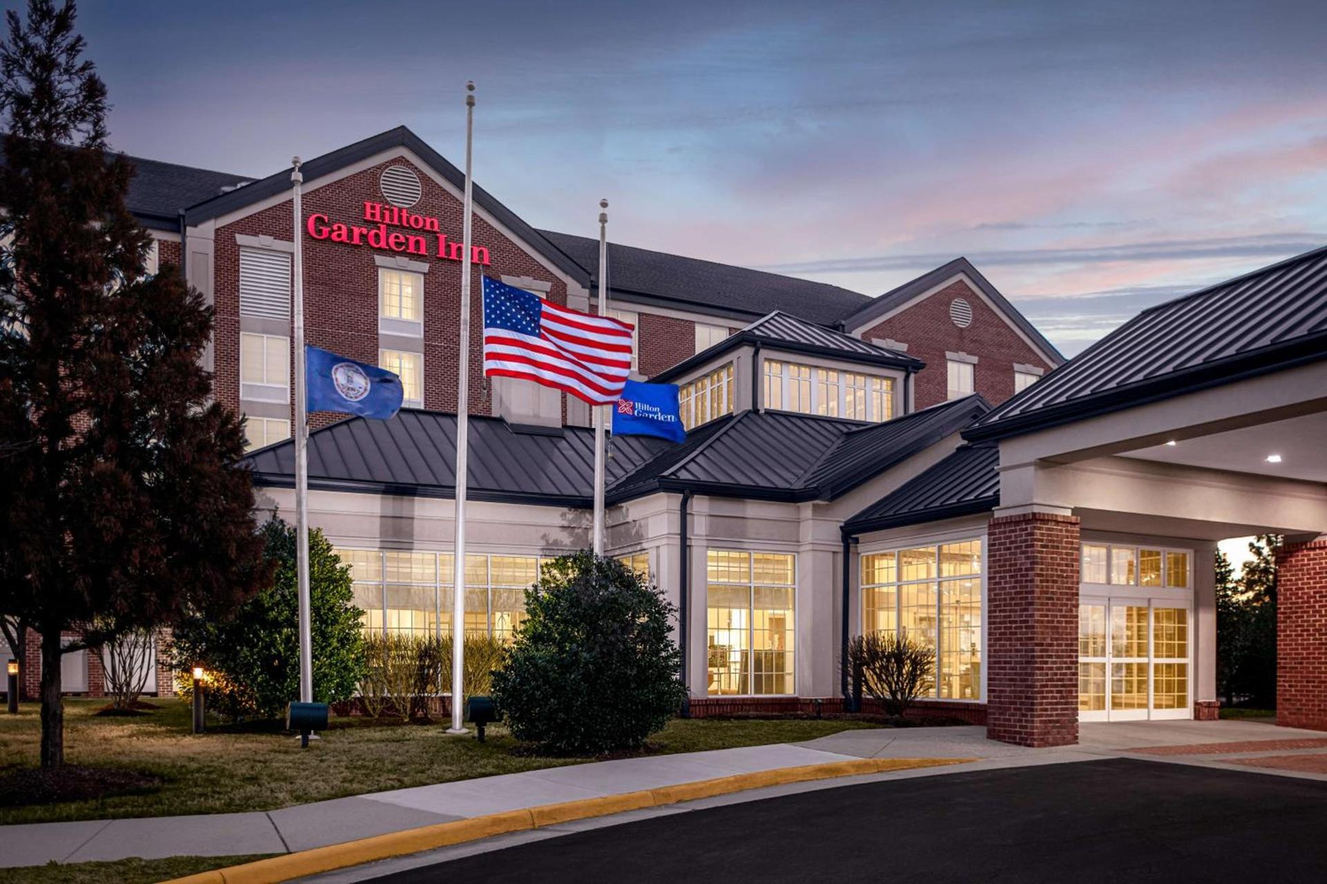 Hilton Garden Inn Fredericksburg photo 2