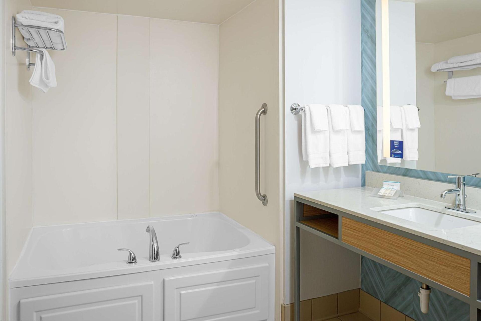 Hilton Garden Inn Fredericksburg photo 17