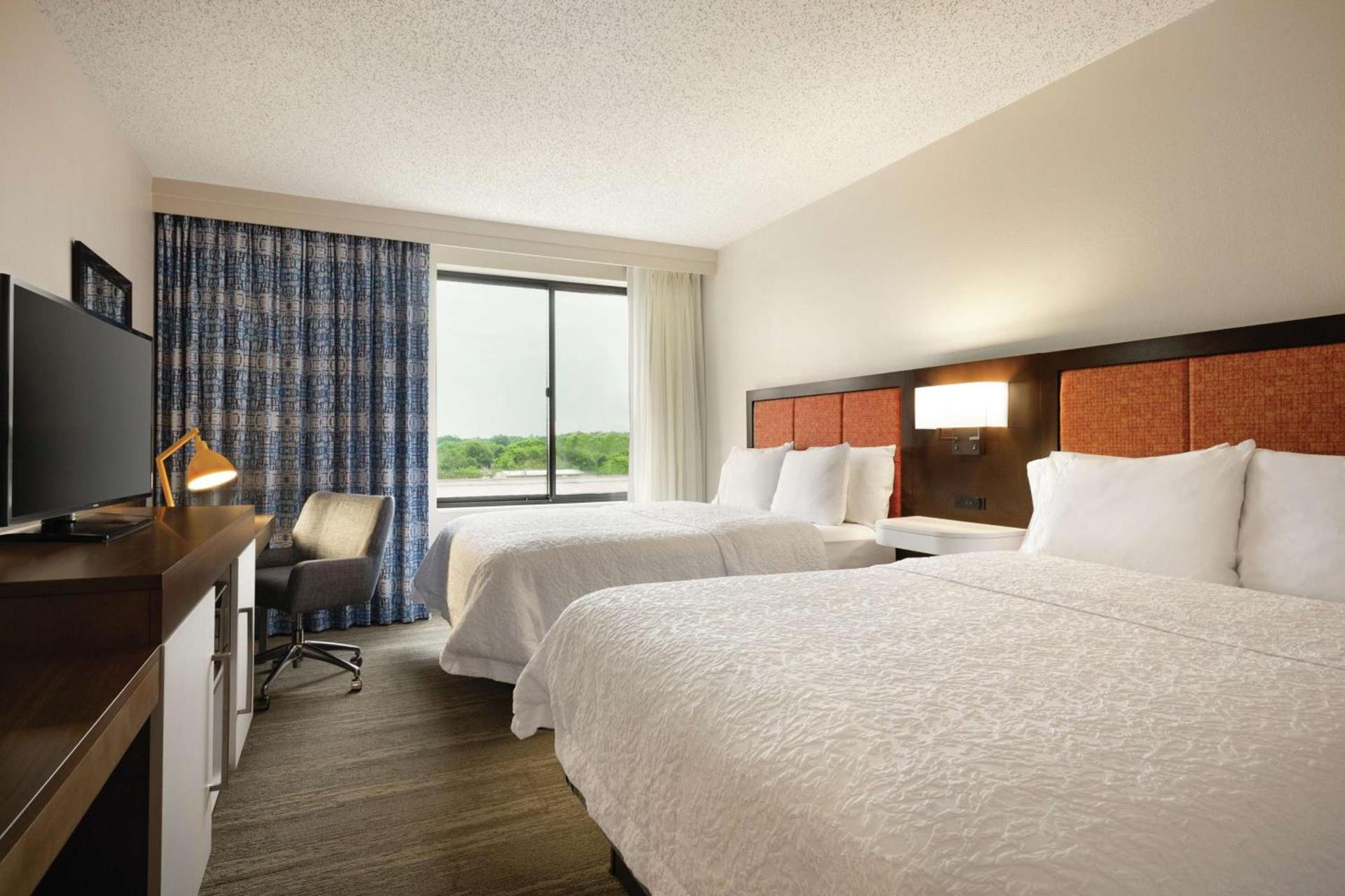 Hampton Inn & Suites Dallas-Mesquite photo 44
