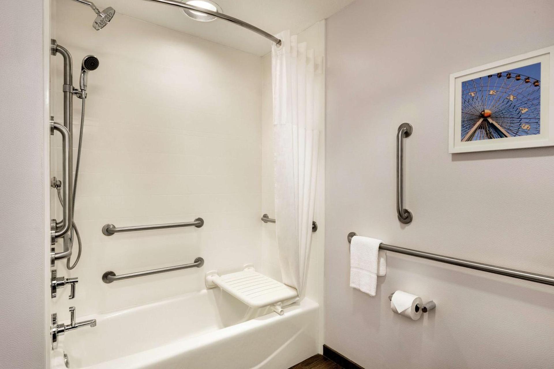 Hampton Inn & Suites Dallas-Mesquite photo 18