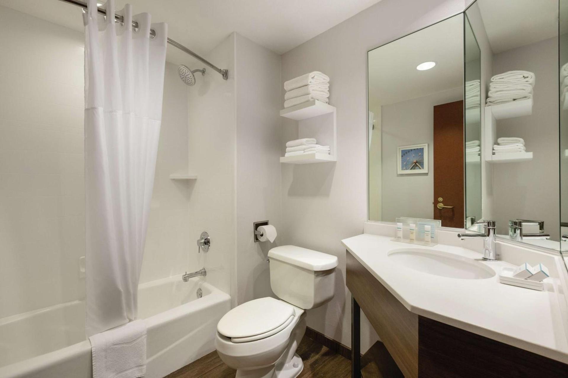 Hampton Inn & Suites Dallas-Mesquite photo 29