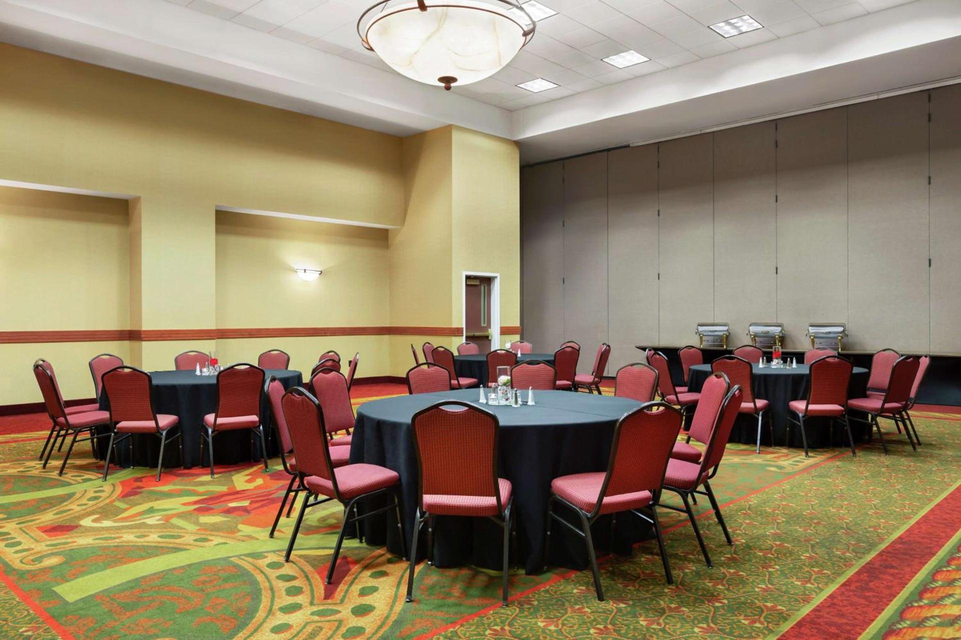 Hampton Inn & Suites Dallas-Mesquite photo 35