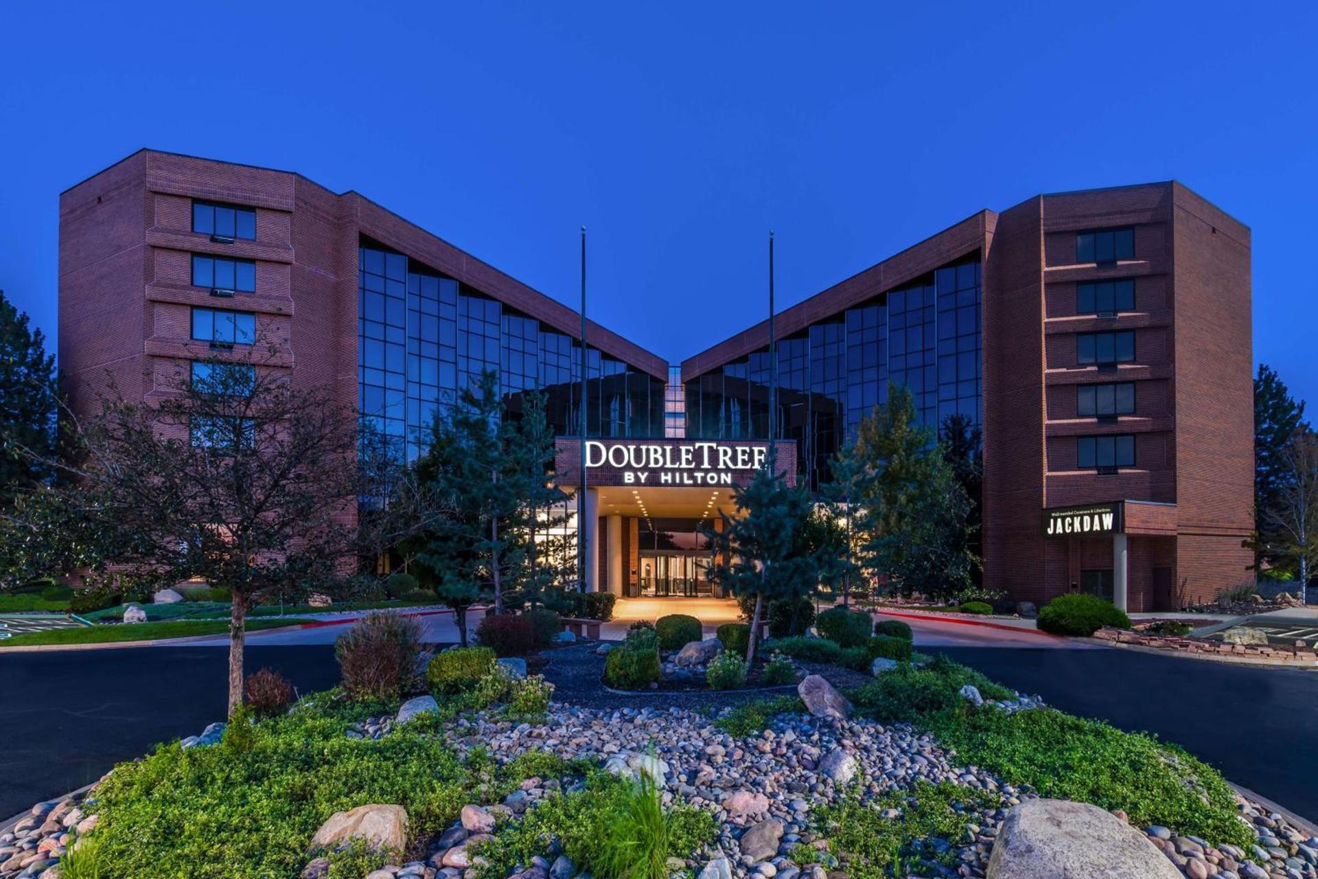 DoubleTree by Hilton Hotel Denver - Aurora photo 3