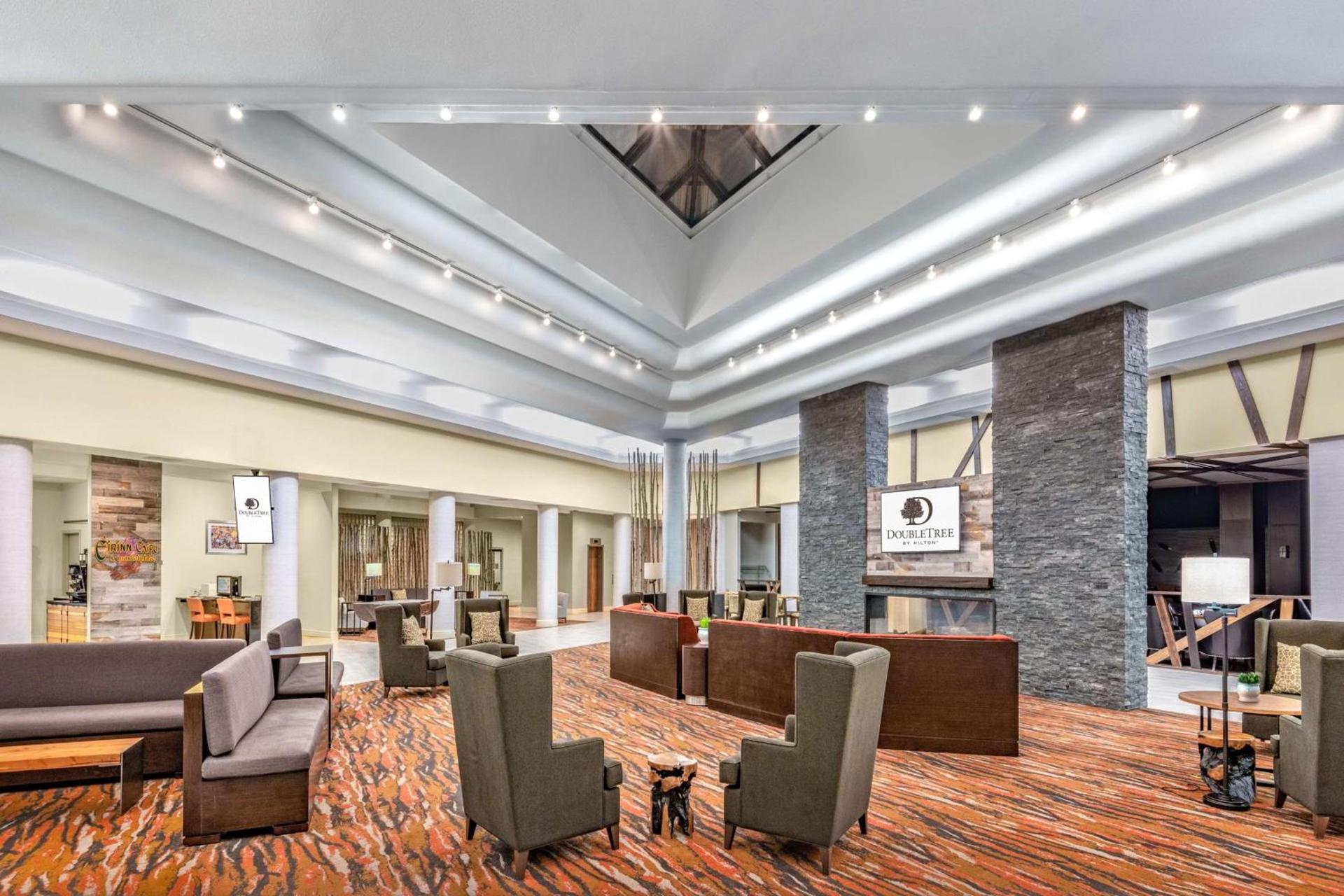 DoubleTree by Hilton Hotel Denver - Aurora photo 4