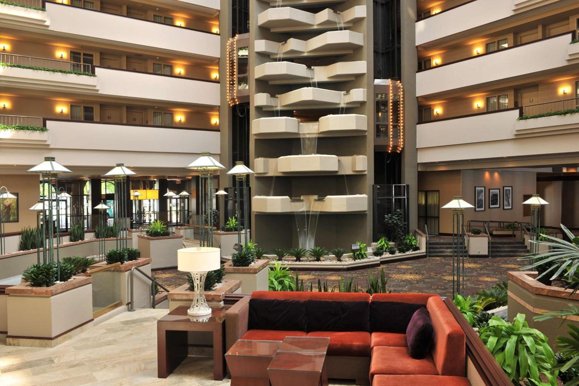 Embassy Suites Des Moines Downtown photo 12
