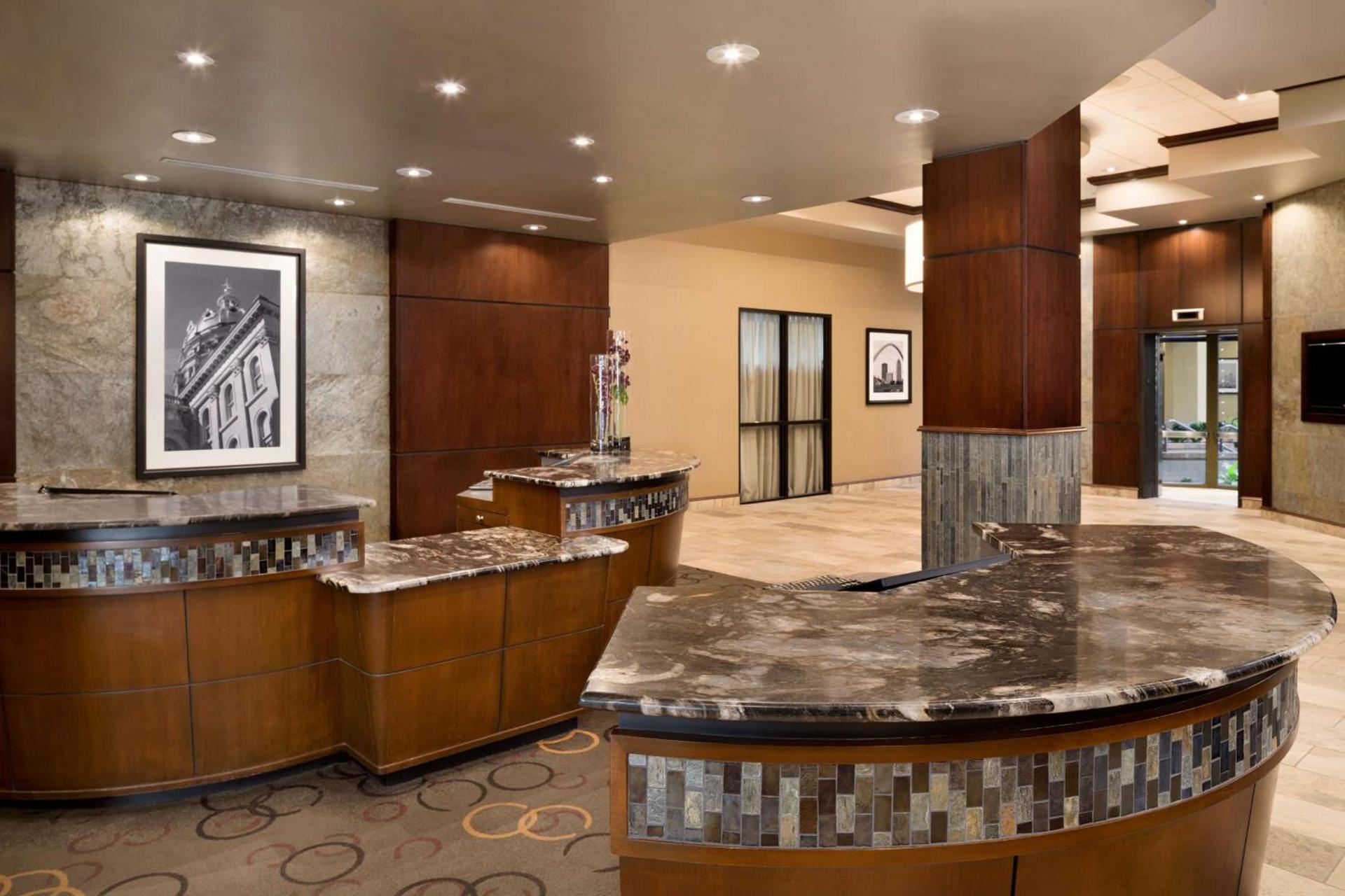Embassy Suites Des Moines Downtown photo 13