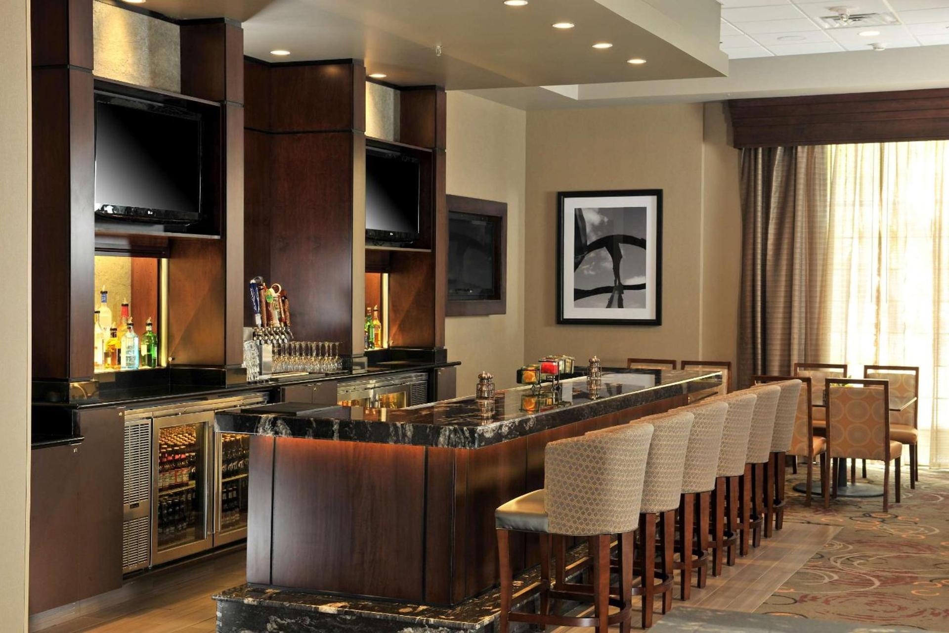 Embassy Suites Des Moines Downtown photo 16
