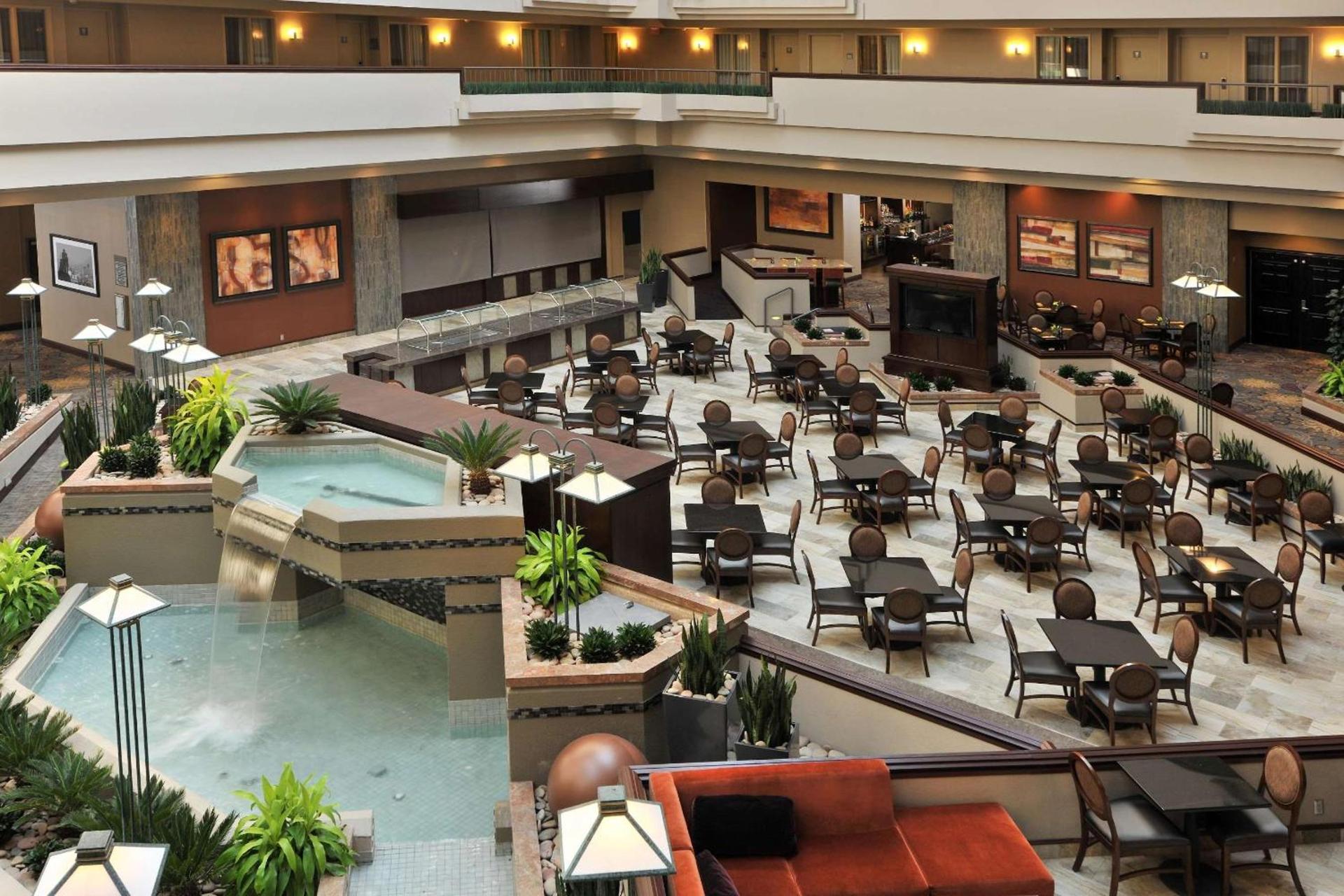 Embassy Suites Des Moines Downtown photo 17