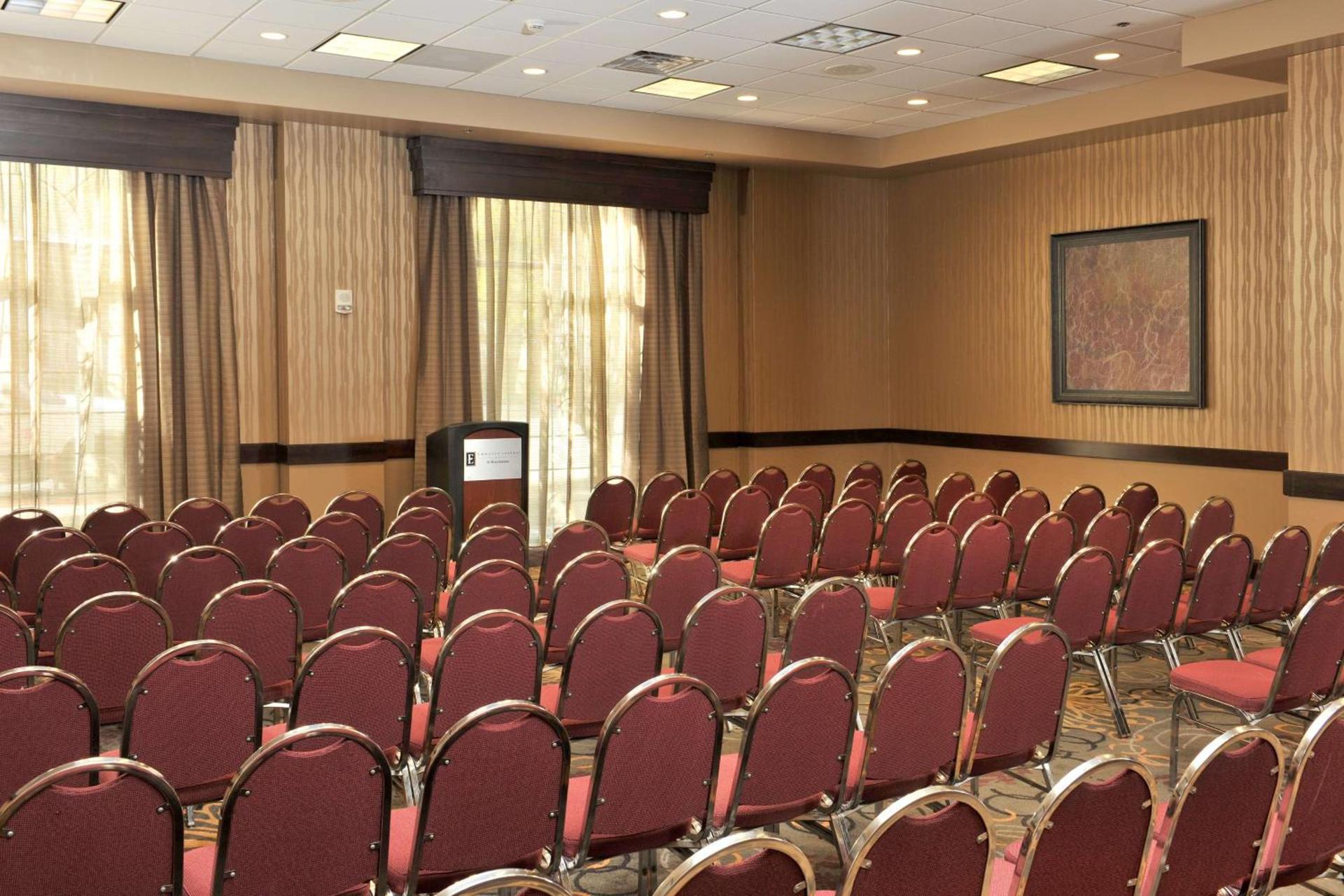 Embassy Suites Des Moines Downtown photo 47