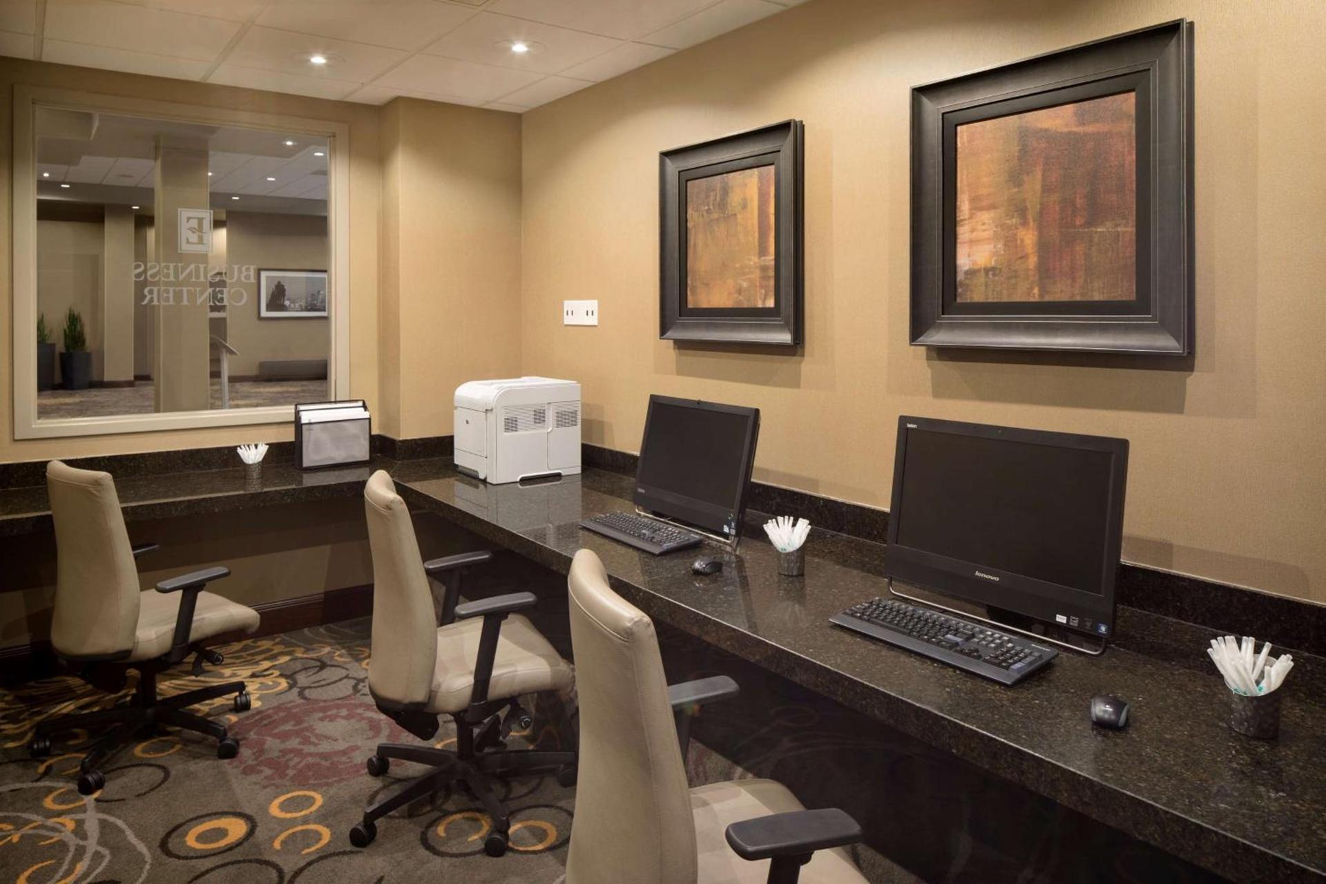 Embassy Suites Des Moines Downtown photo 59