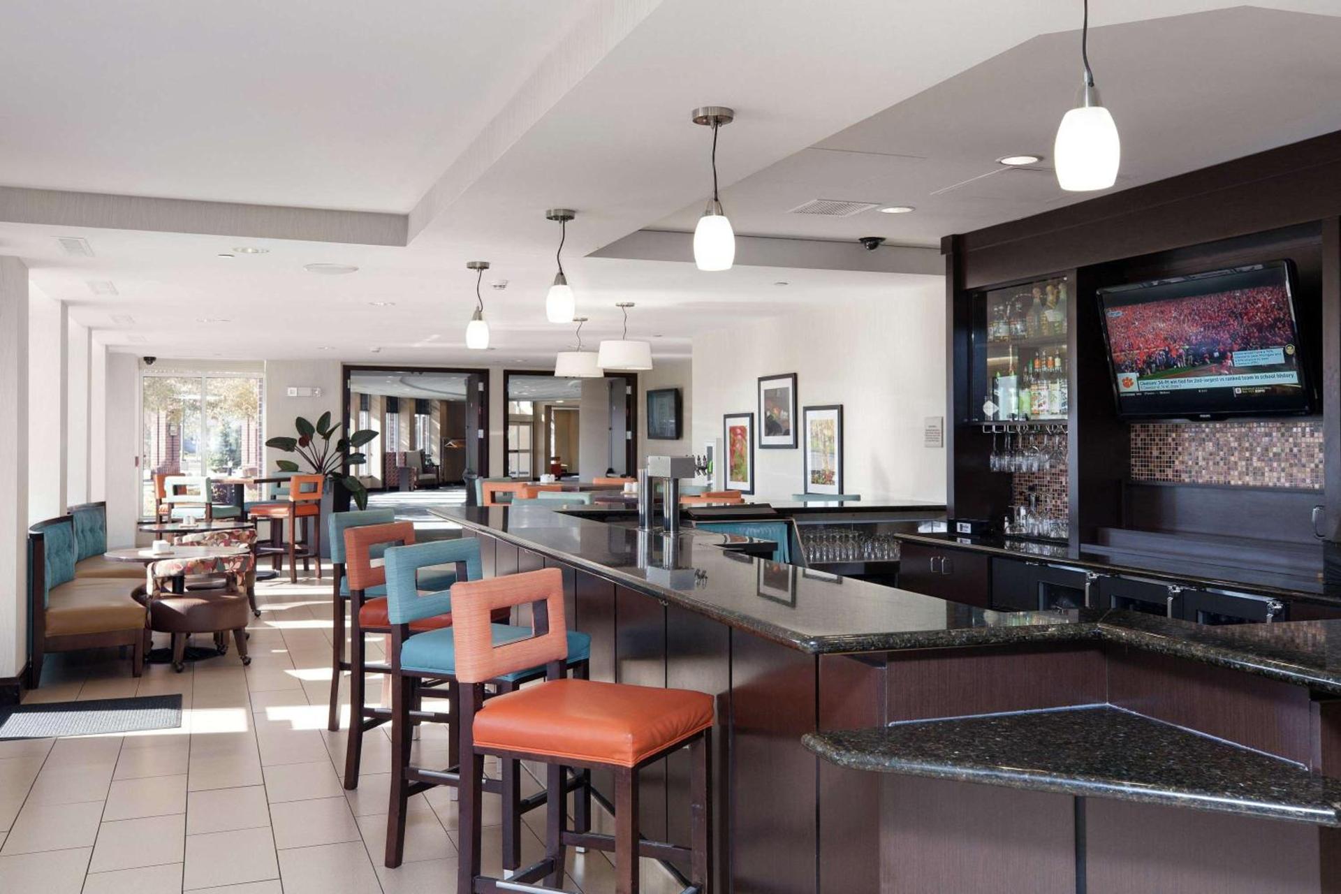 Hilton Garden Inn Fargo photo 6