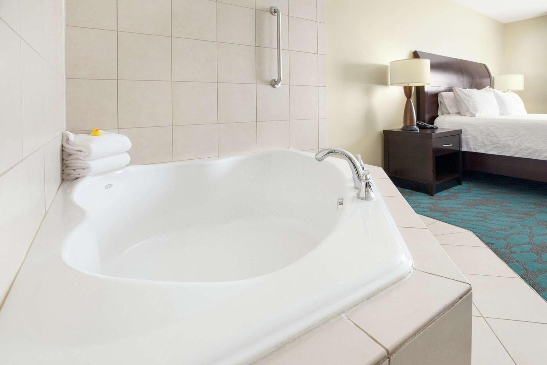 Hilton Garden Inn Fargo photo 16