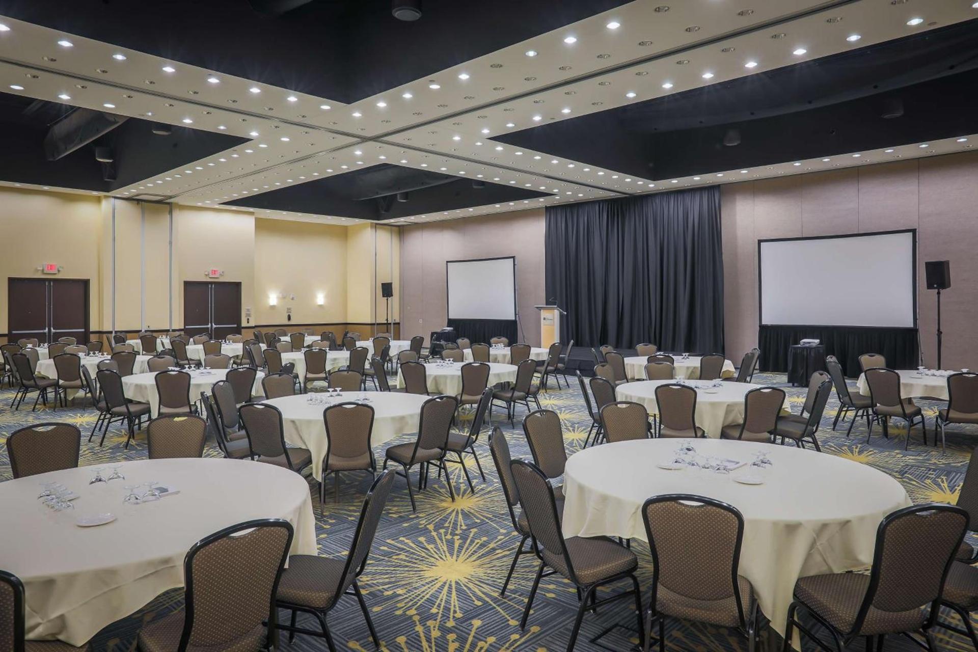 Hilton Garden Inn Fargo photo 31