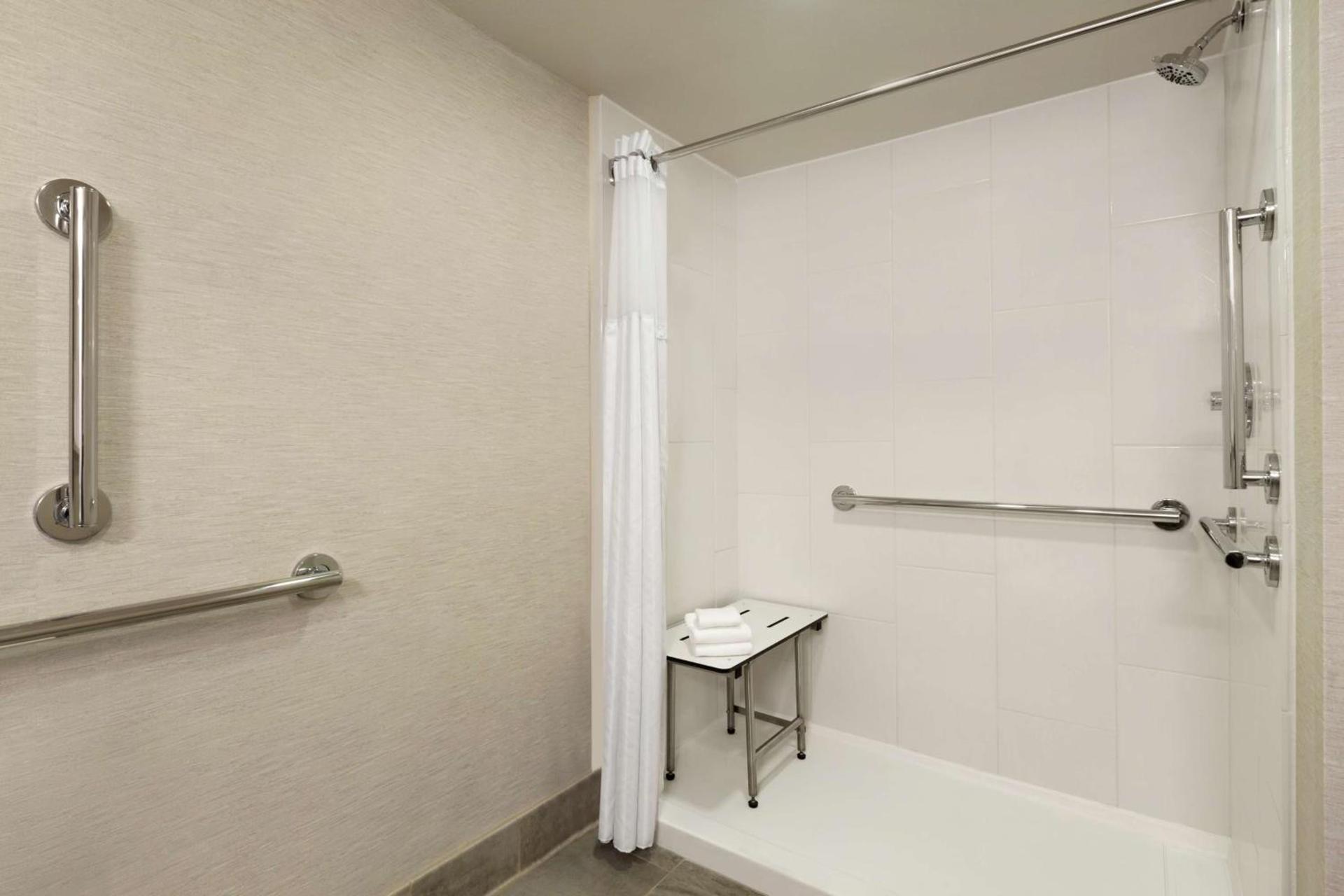 Hilton Fort Collins photo 31