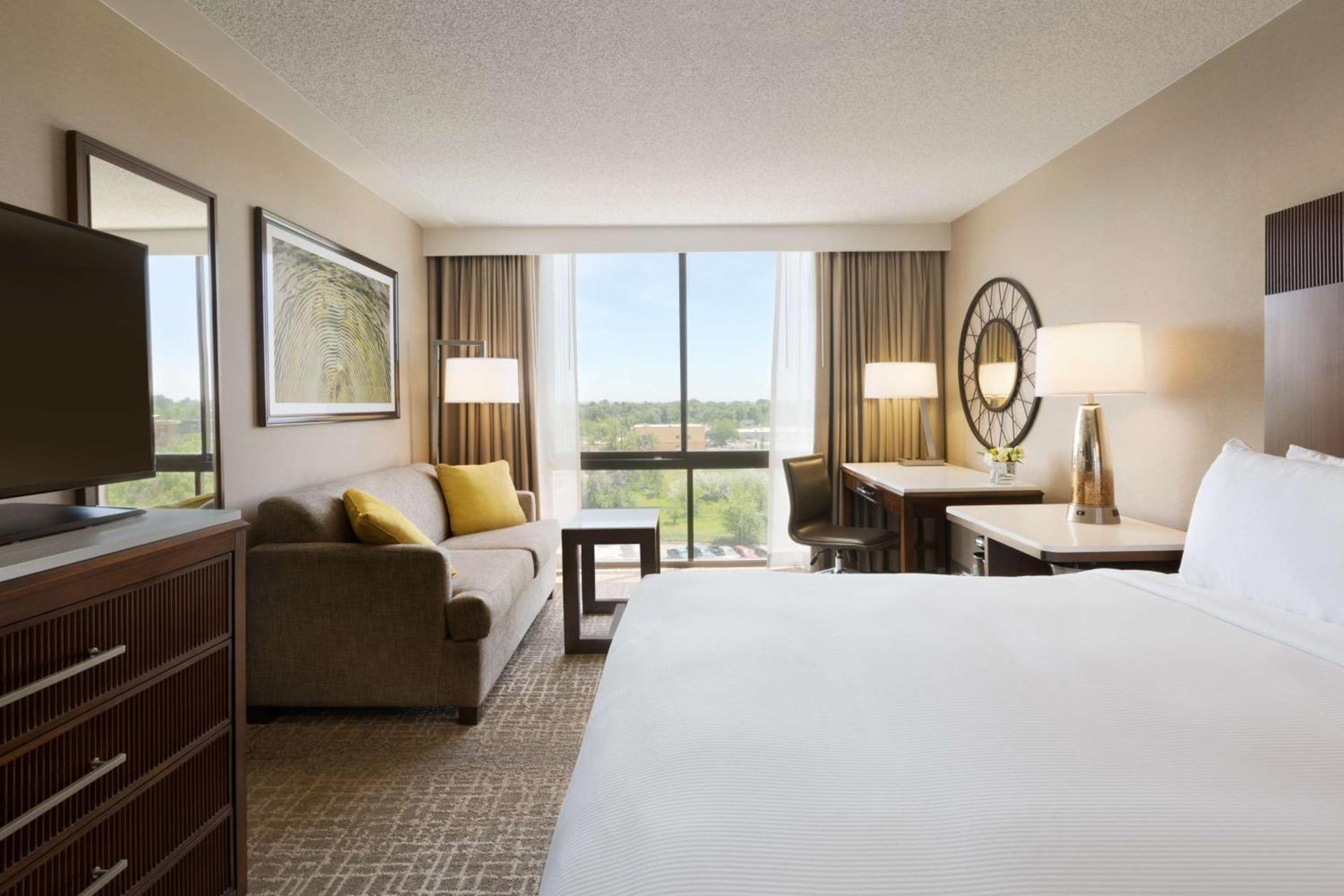 Hilton Fort Collins photo 37
