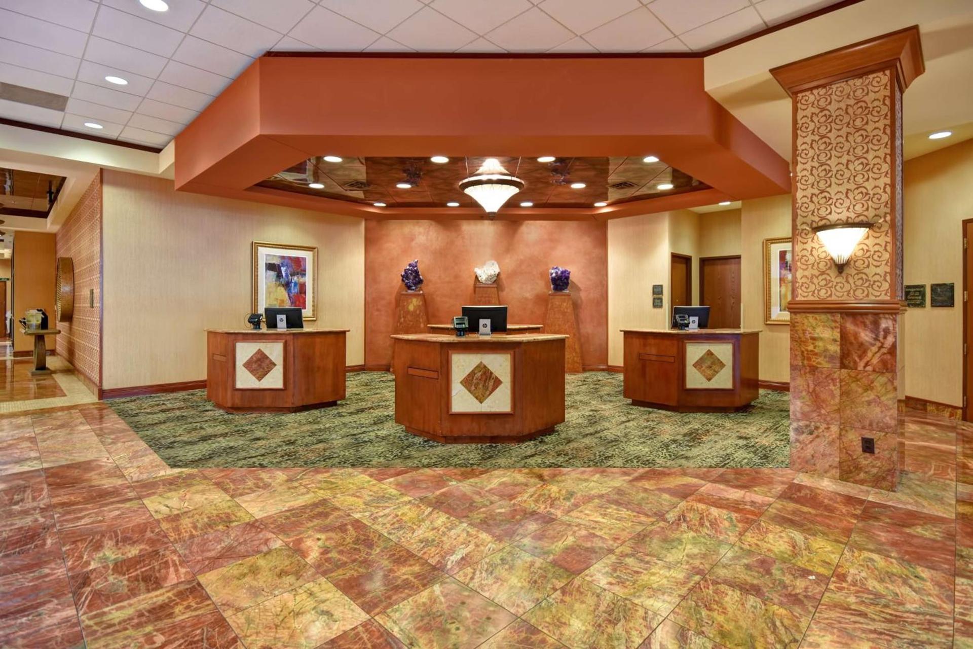 Embassy Suites by Hilton at Hot Springs Convention Center photo 5