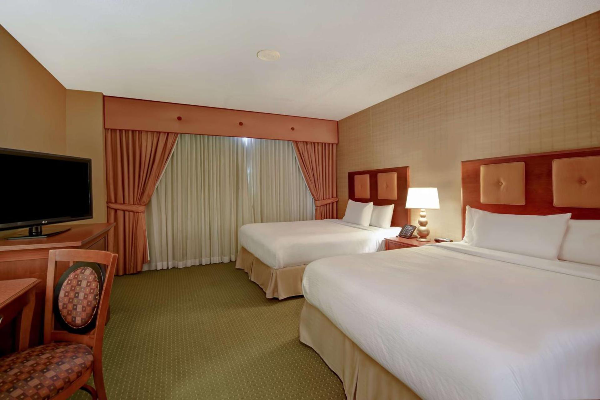 Embassy Suites by Hilton at Hot Springs Convention Center photo 24