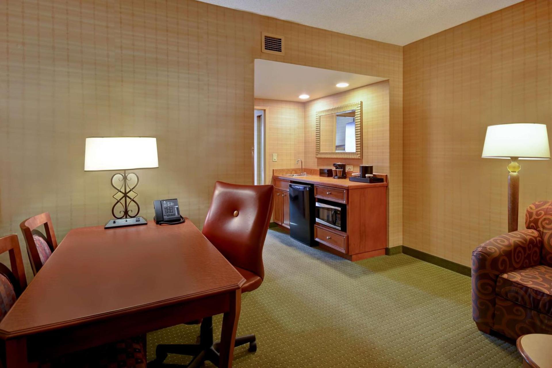 Embassy Suites by Hilton at Hot Springs Convention Center photo 51