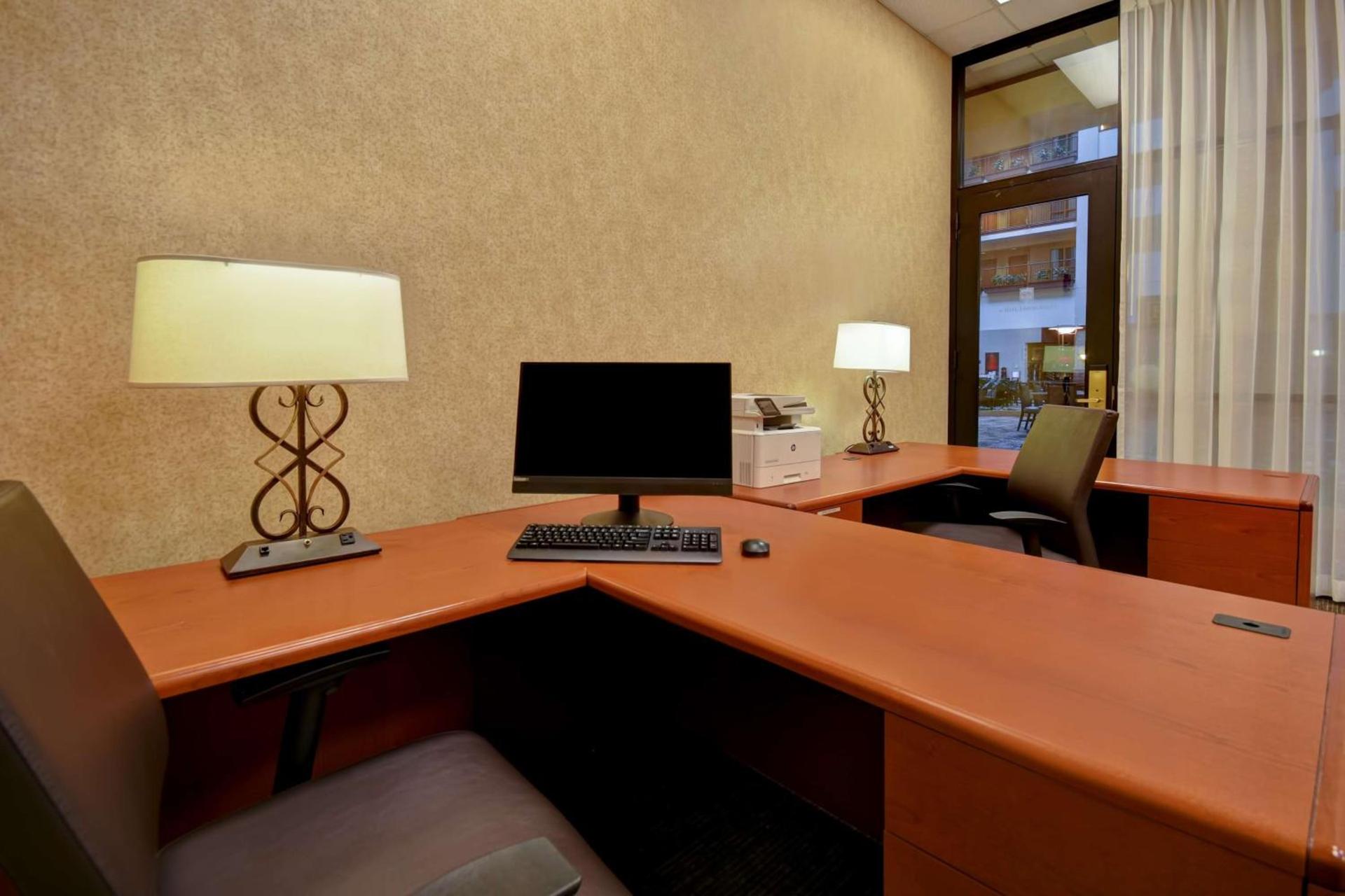 Embassy Suites by Hilton at Hot Springs Convention Center photo 67