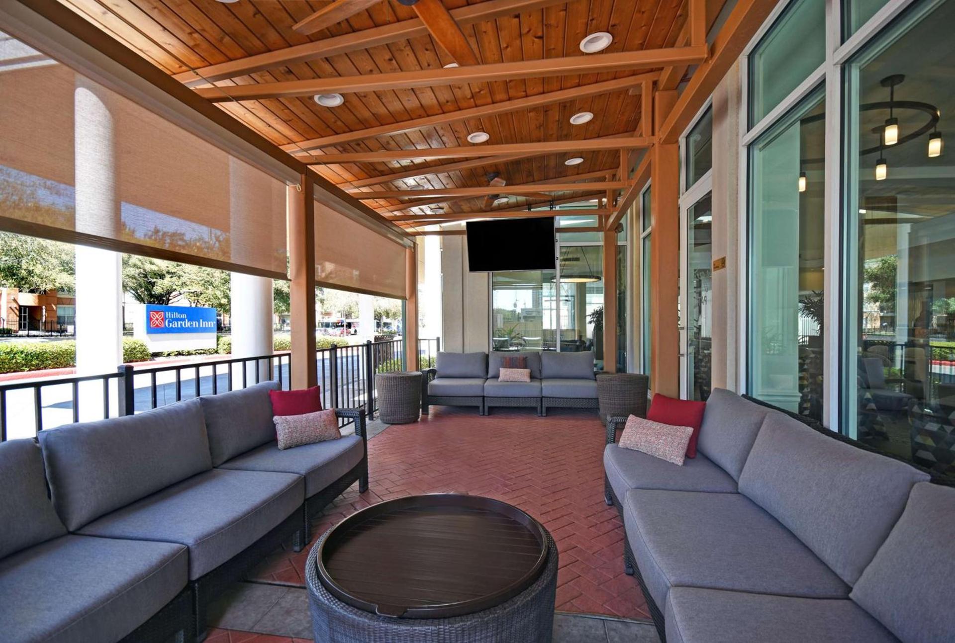 Hilton Garden Inn Houston/Galleria Area photo 3