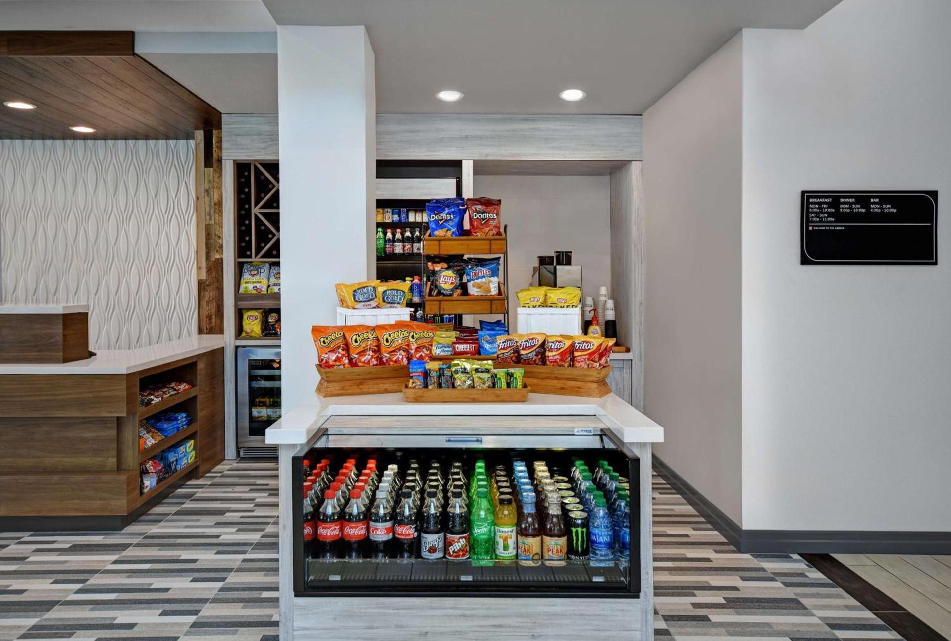 Hilton Garden Inn Houston/Galleria Area photo 32