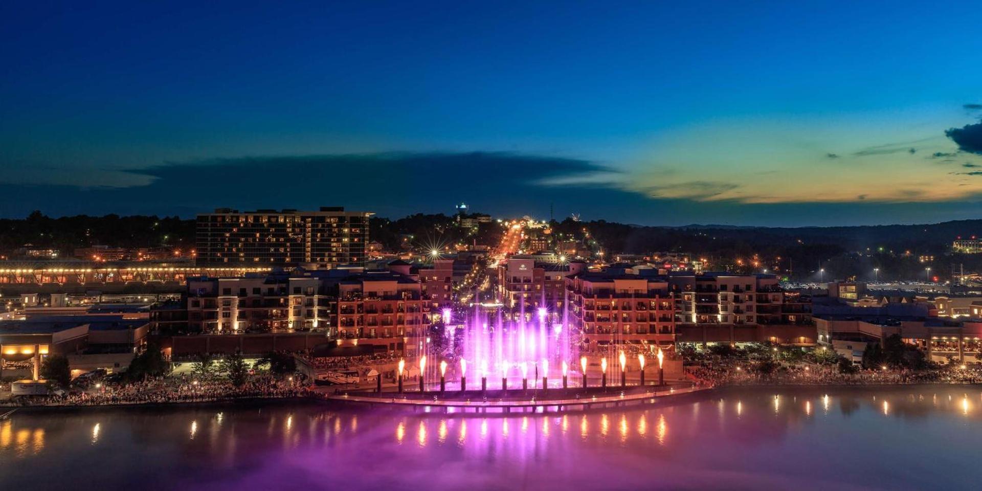 Hilton Promenade Branson Landing photo 3