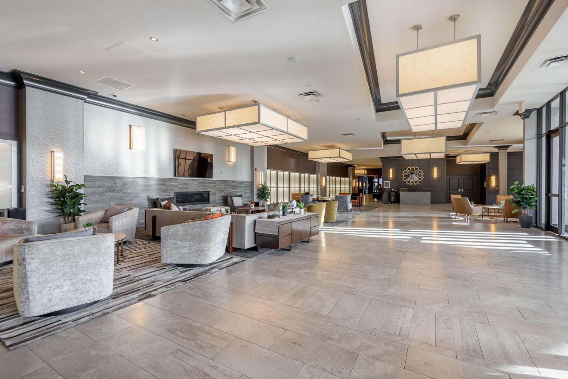 Hilton Promenade Branson Landing photo 5
