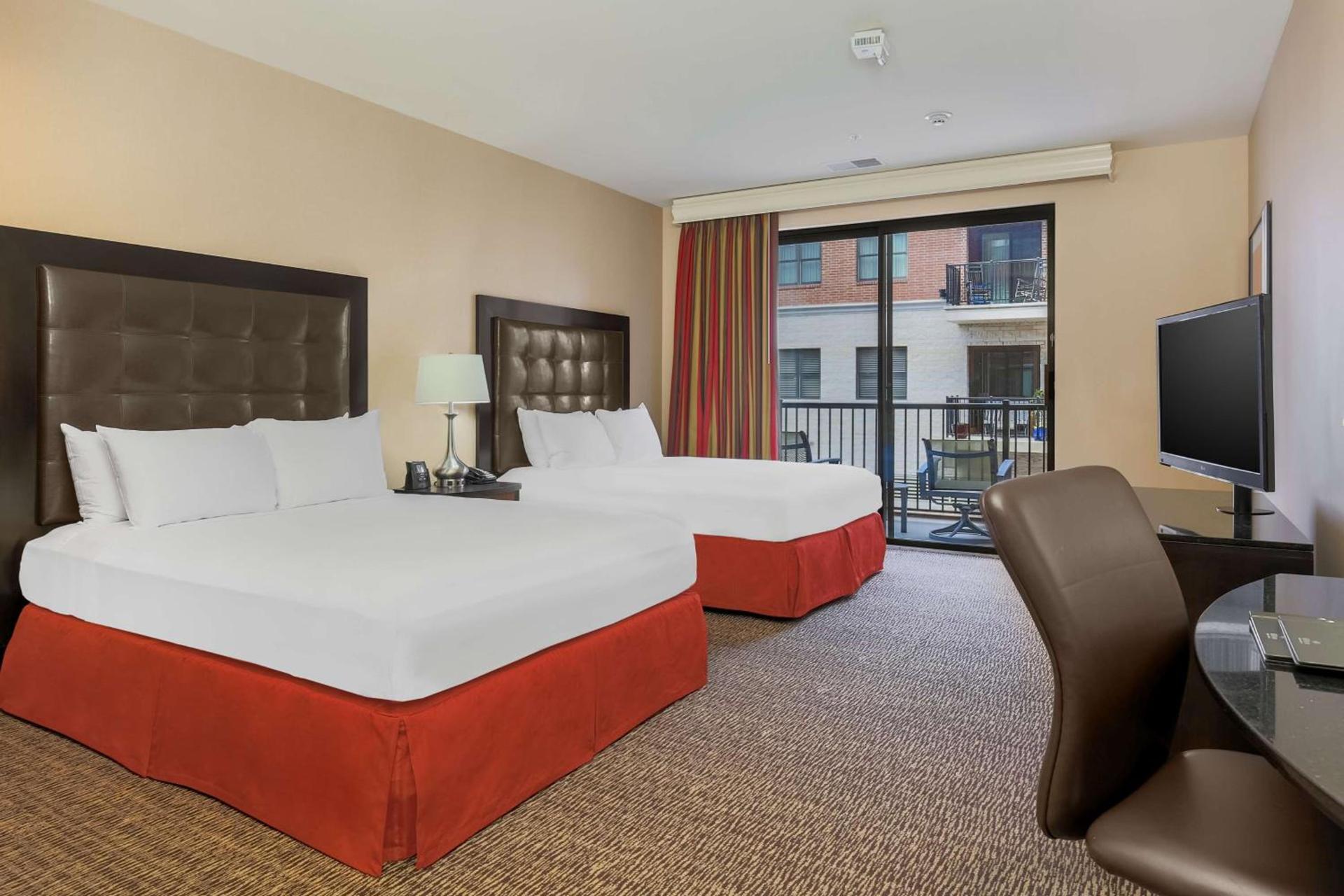 Hilton Promenade Branson Landing photo 12