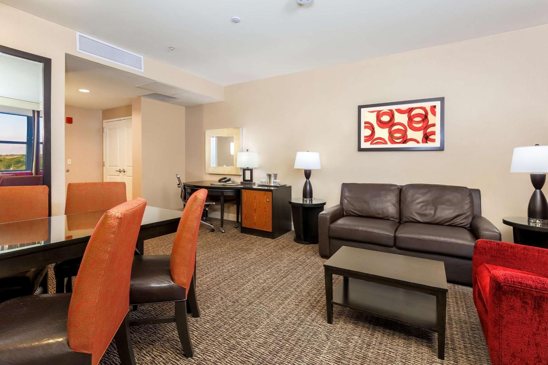 Hilton Promenade Branson Landing photo 19