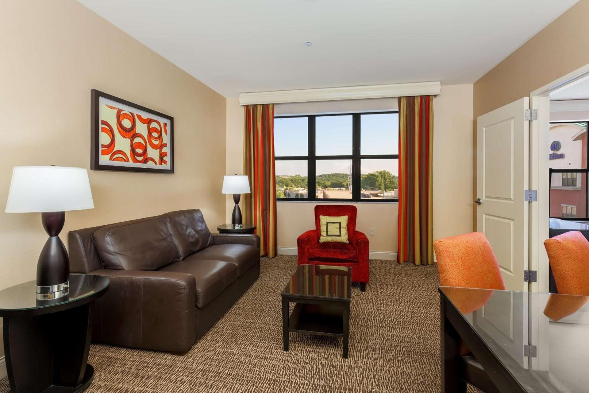 Hilton Promenade Branson Landing photo 21