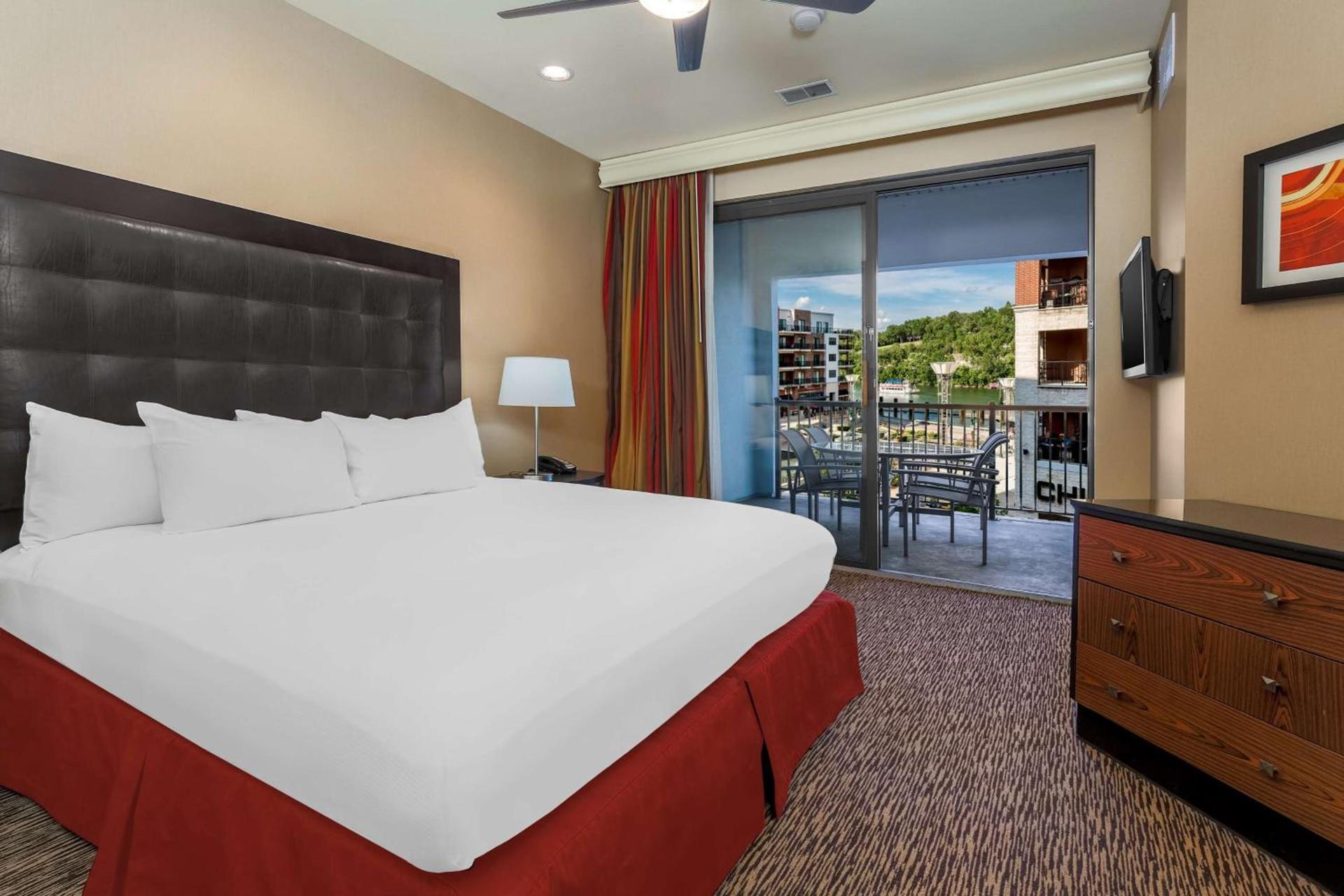 Hilton Promenade Branson Landing photo 37