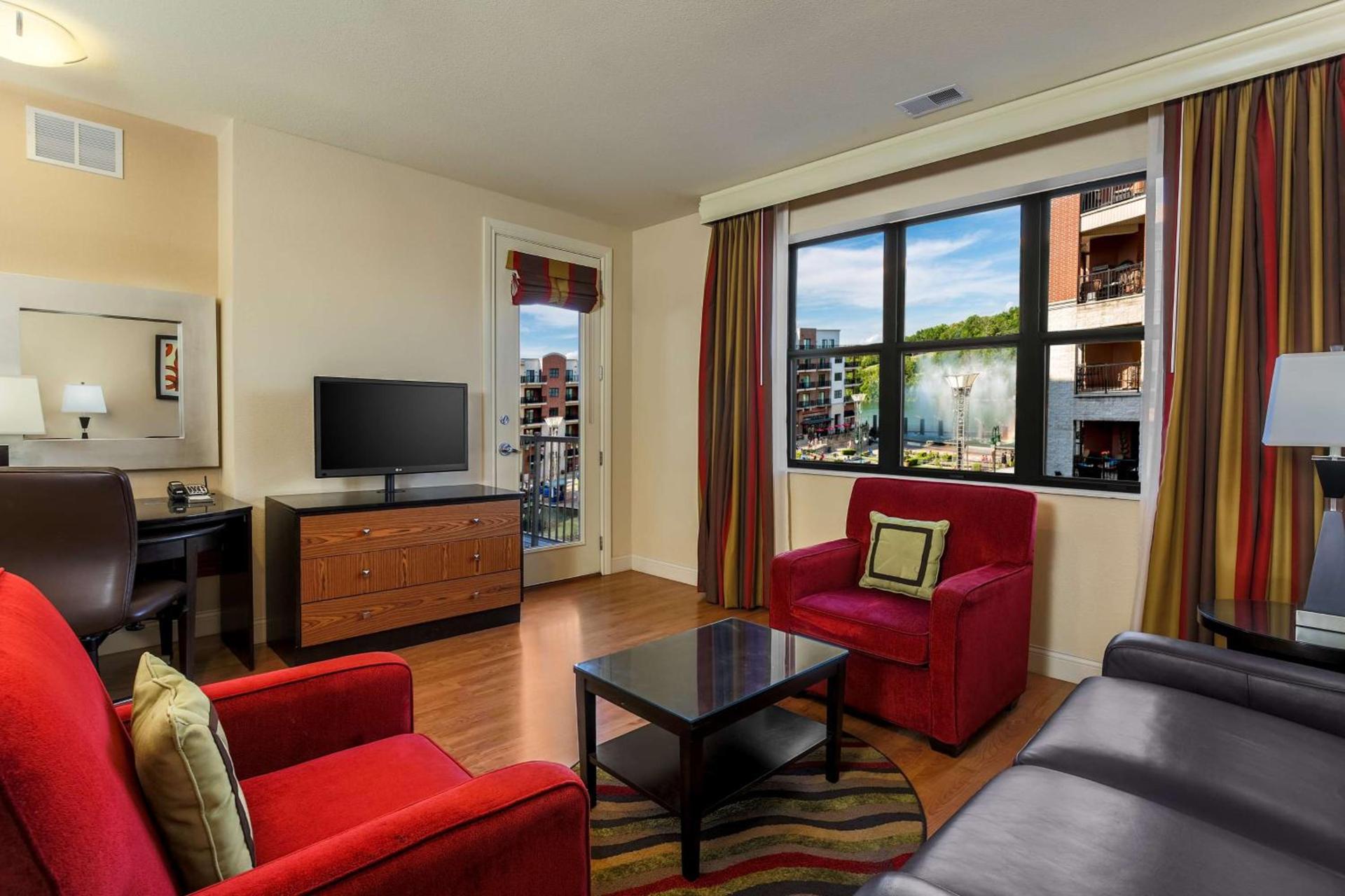 Hilton Promenade Branson Landing photo 38