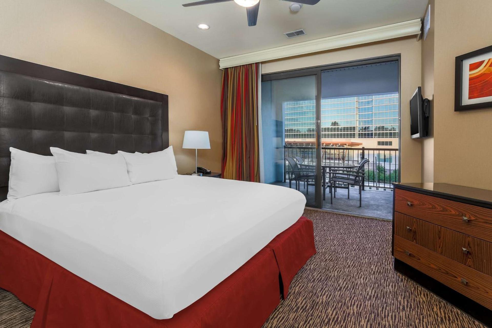 Hilton Promenade Branson Landing photo 40