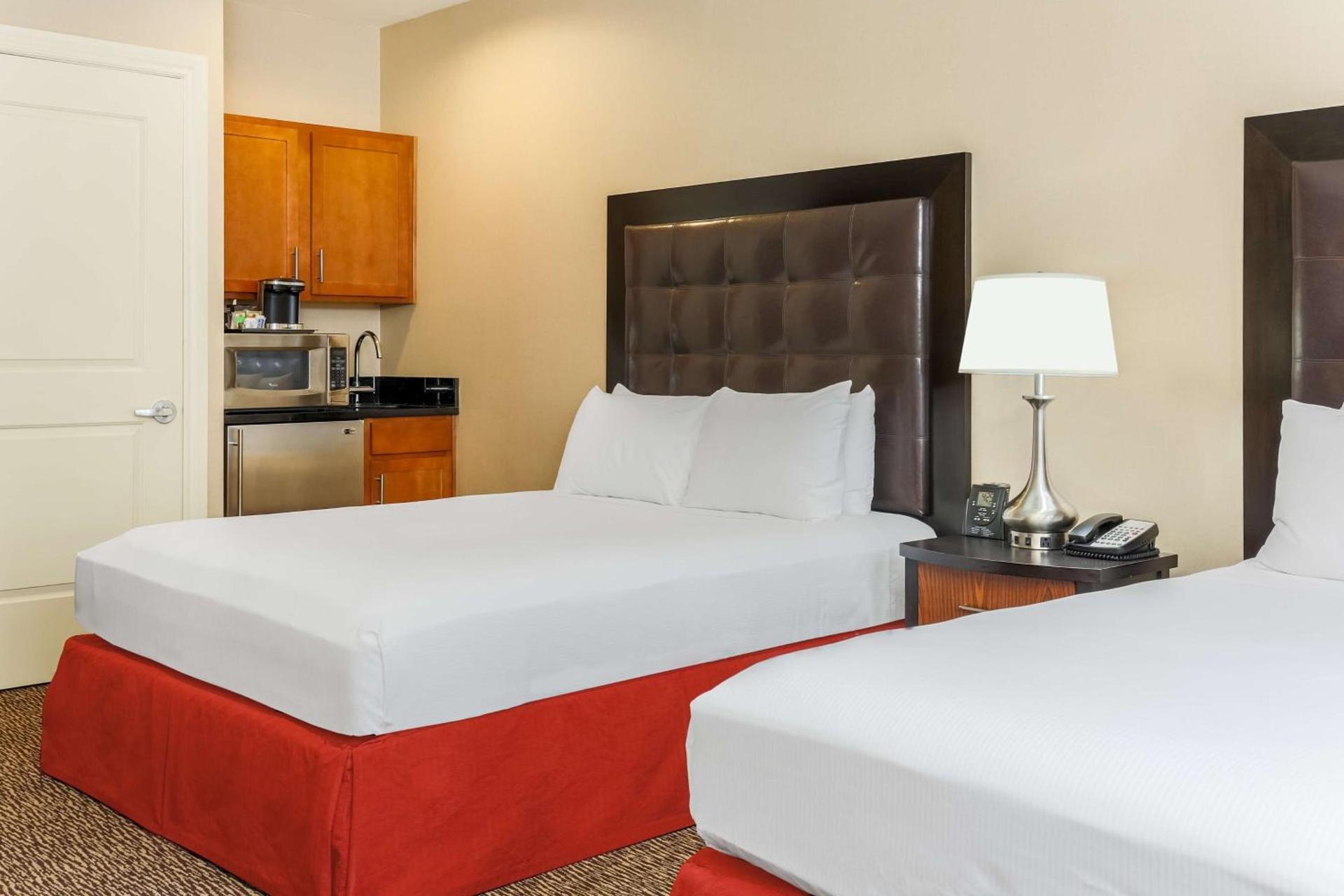 Hilton Promenade Branson Landing photo 50