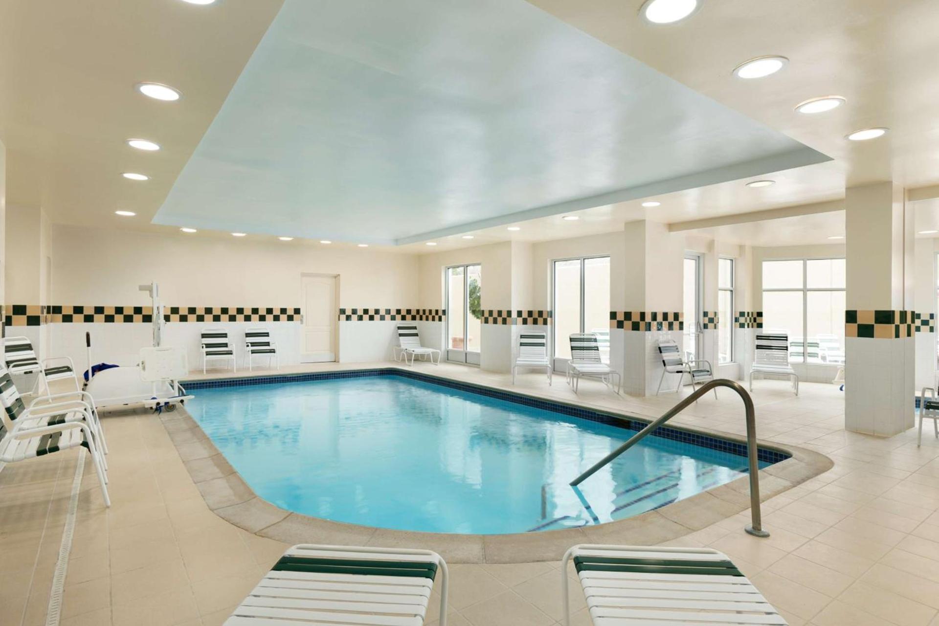 Hilton Garden Inn Shelton photo 7