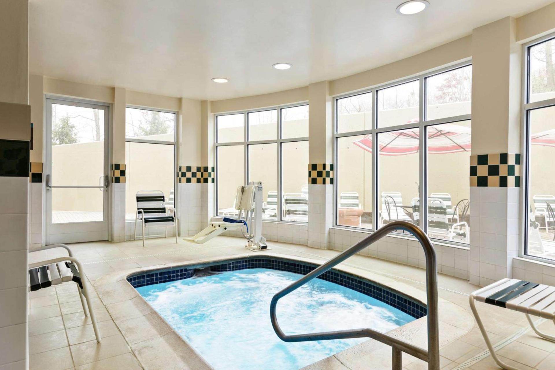 Hilton Garden Inn Shelton photo 8