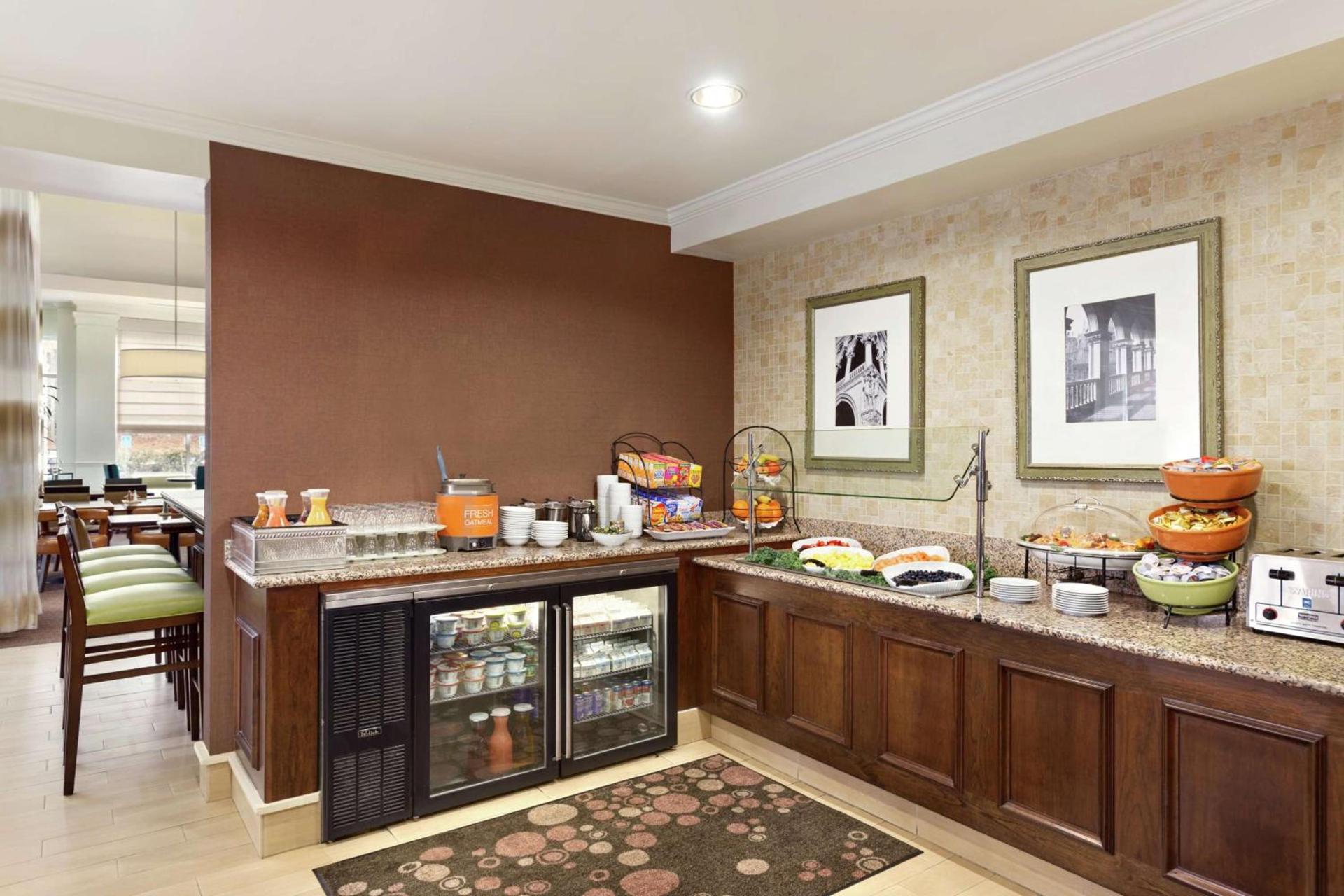 Hilton Garden Inn Shelton photo 9