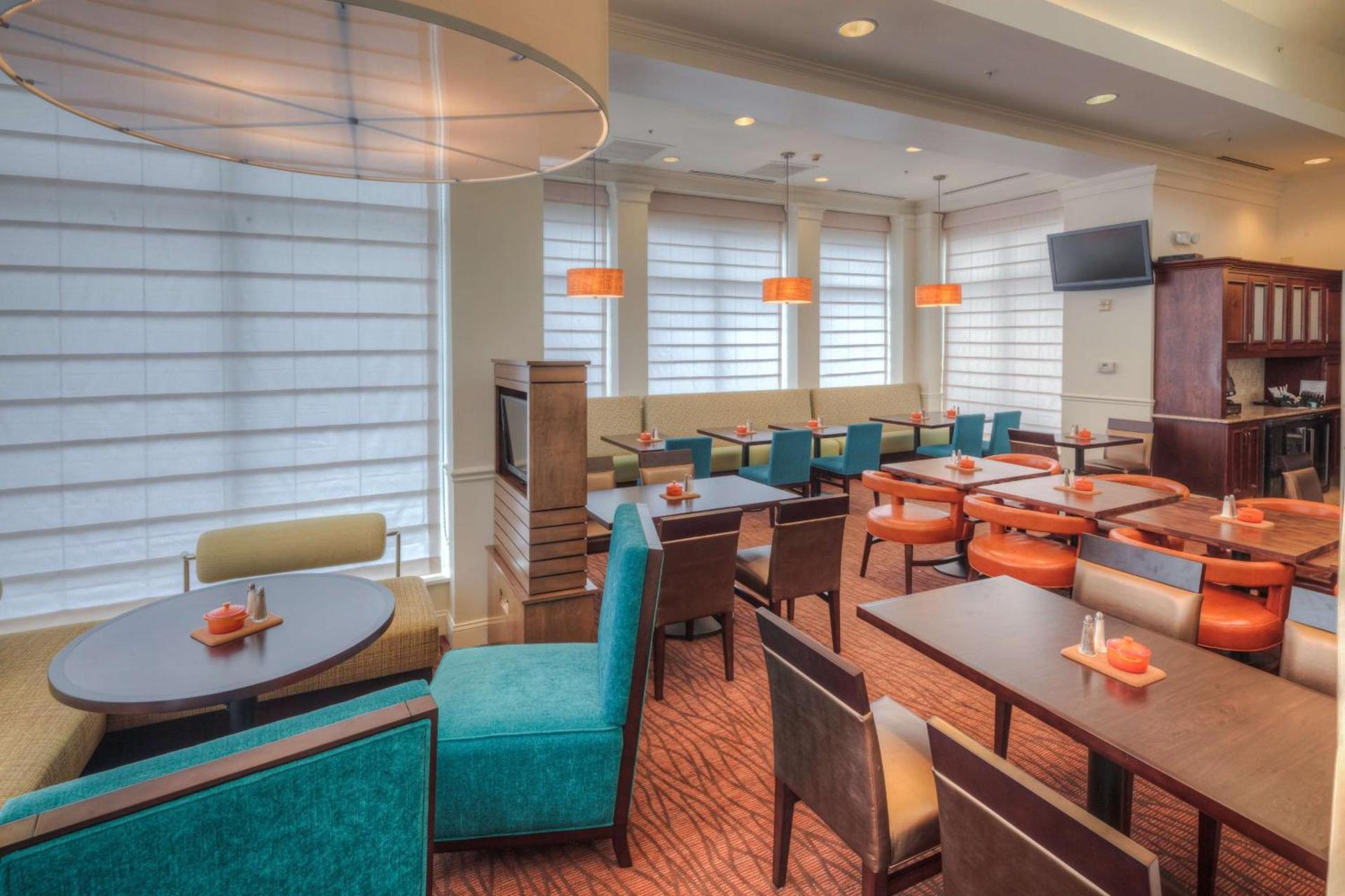 Hilton Garden Inn Shelton photo 11