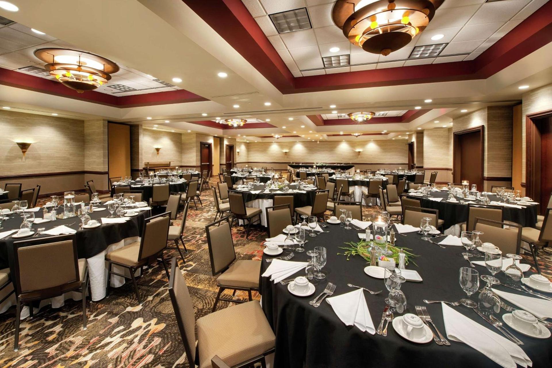 Embassy Suites Huntsville photo 44