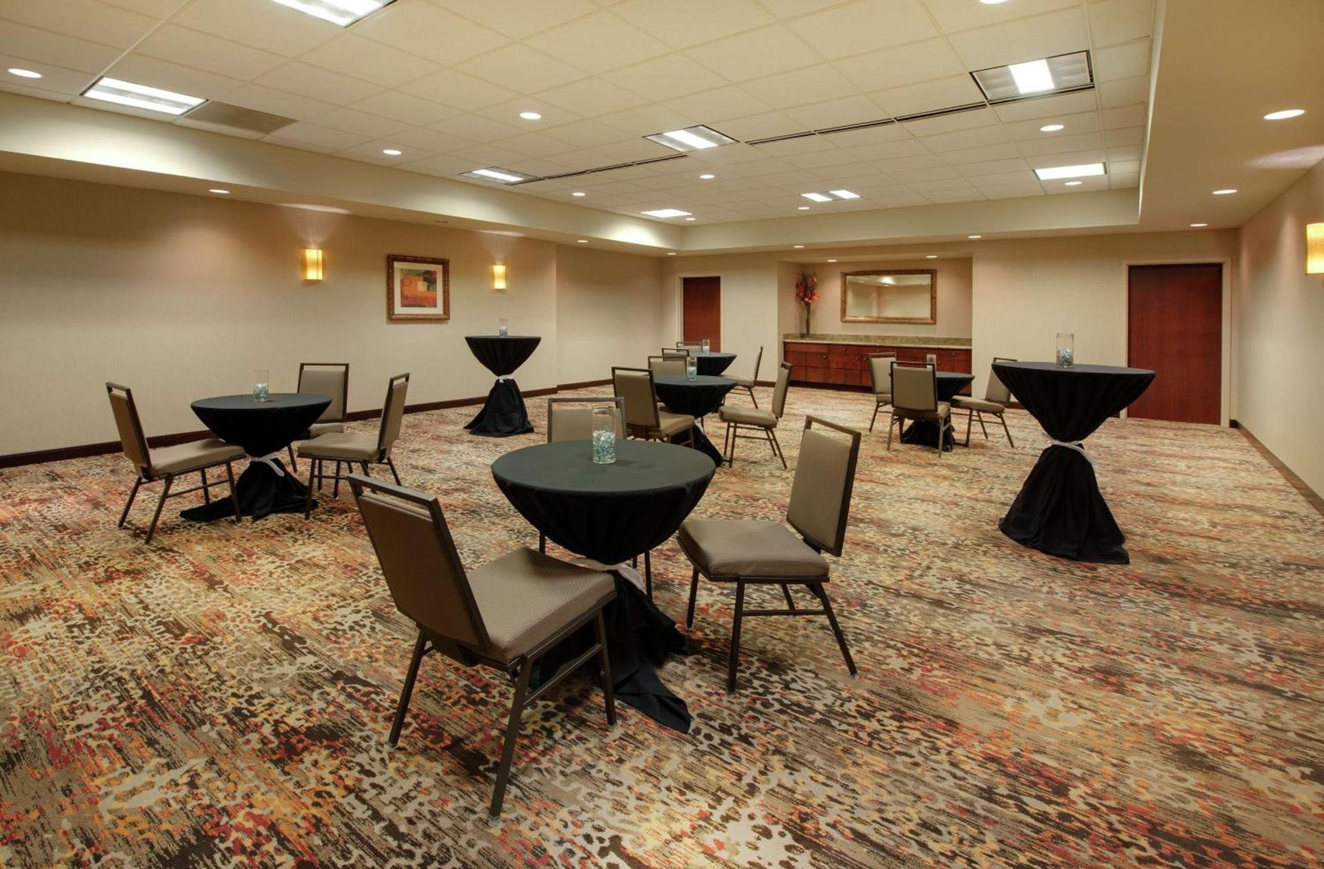Embassy Suites Huntsville photo 46