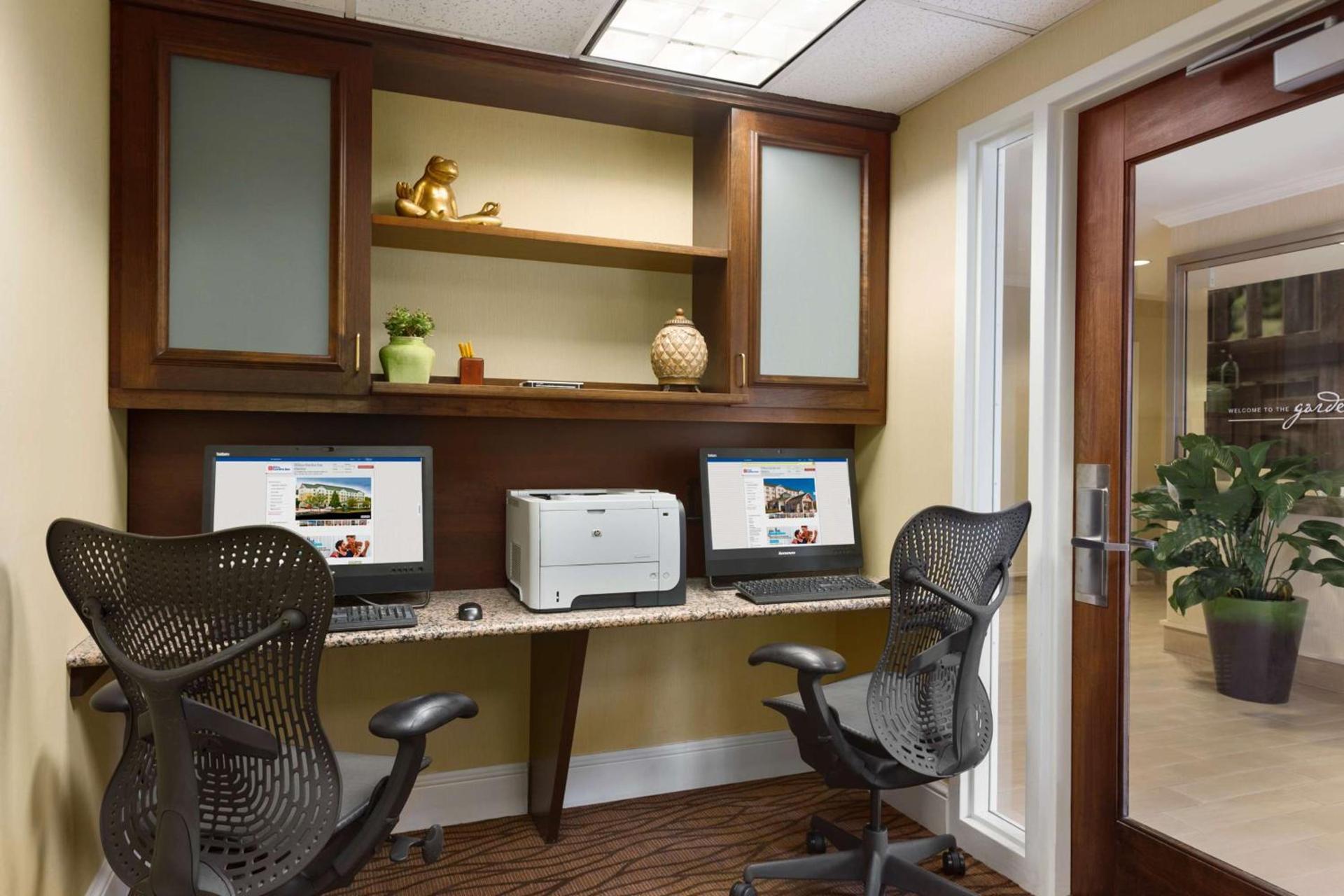 Hilton Garden Inn Shelton photo 33