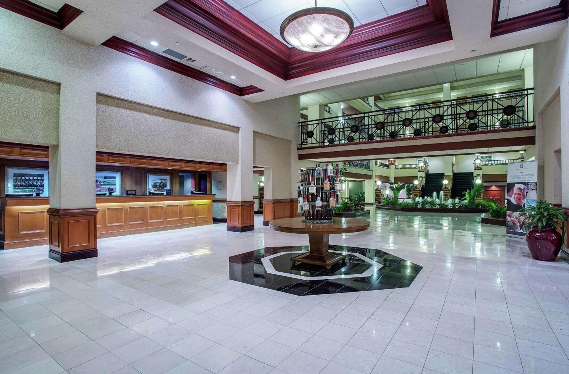 Embassy Suites Lexington photo 8