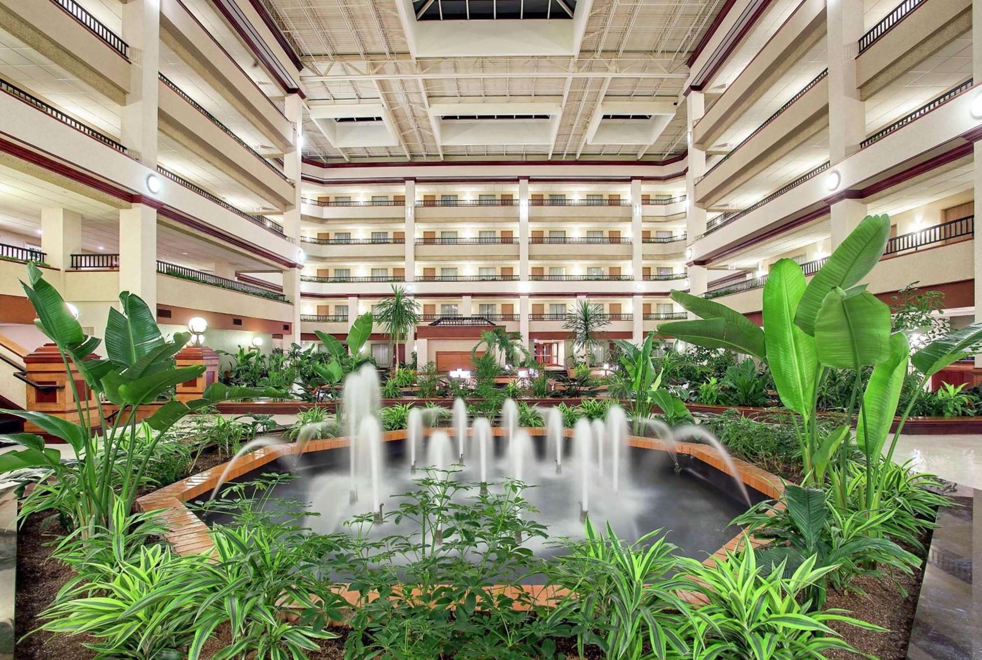 Embassy Suites Lexington photo 10