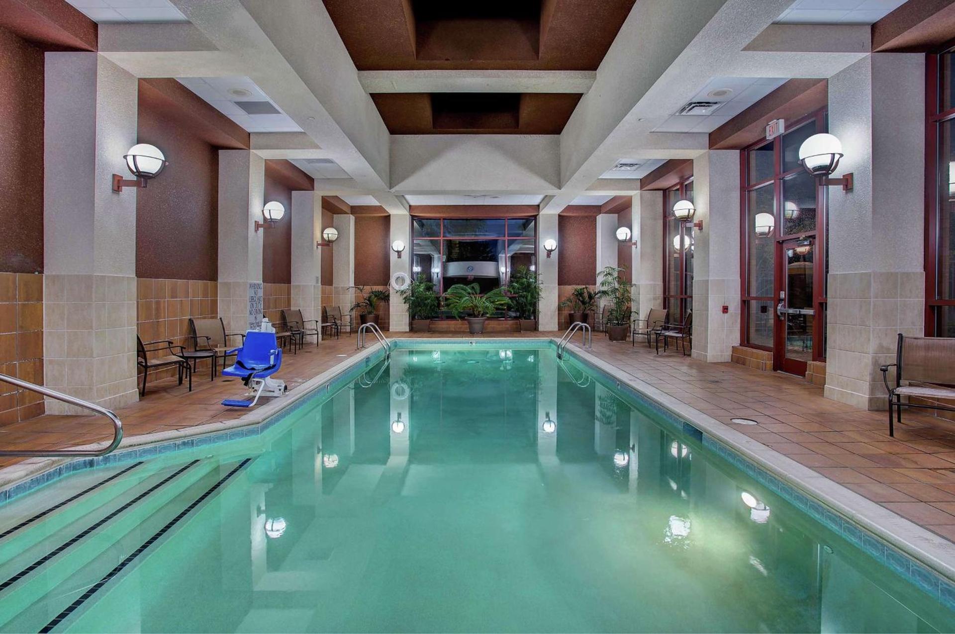 Embassy Suites Lexington photo 17