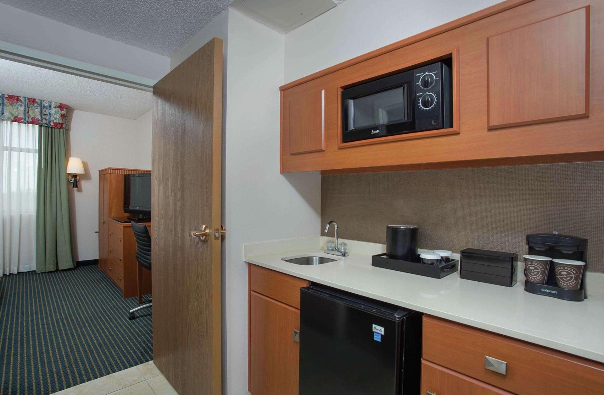 Embassy Suites Lexington photo 58