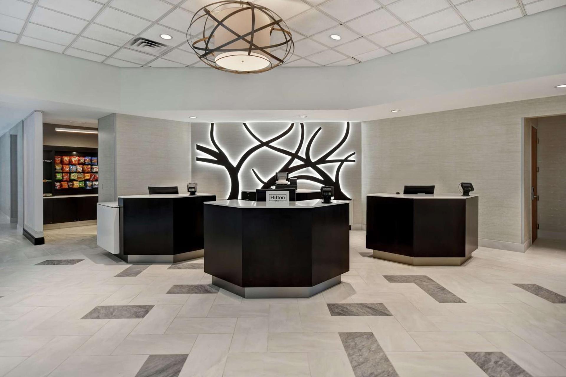 Embassy Suites Little Rock photo 11